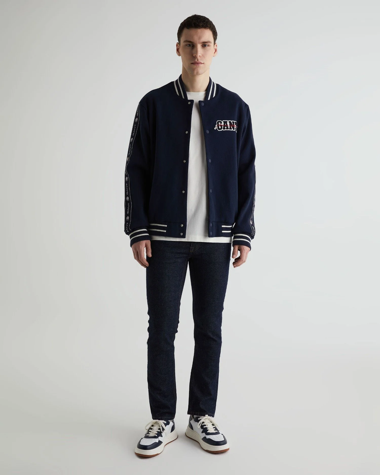 Gant - BRANDING LOGO TAPE BOMBER JACKET Gant - BRANDING LOGO TAPE BOMBER JACKET
