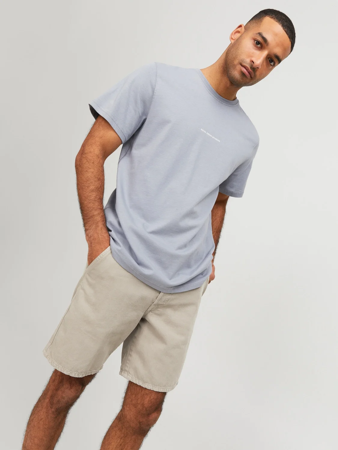 Jack & Jones - RDDLOOSE JOEL SHORTS... Jack & Jones - RDDLOOSE JOEL SHORTS...