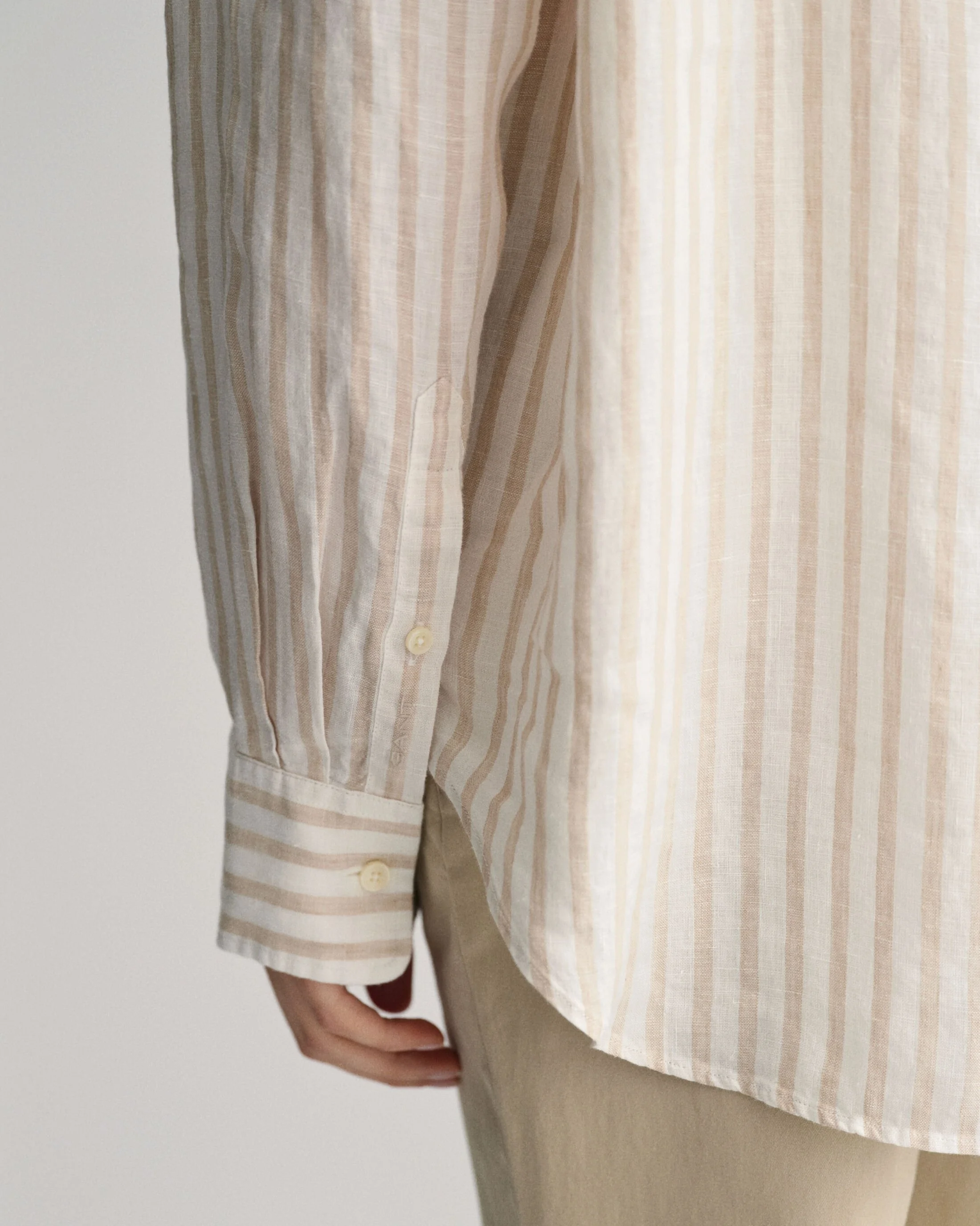 Gant - REL STRIPED LINEN SHIRT Gant - REL STRIPED LINEN SHIRT