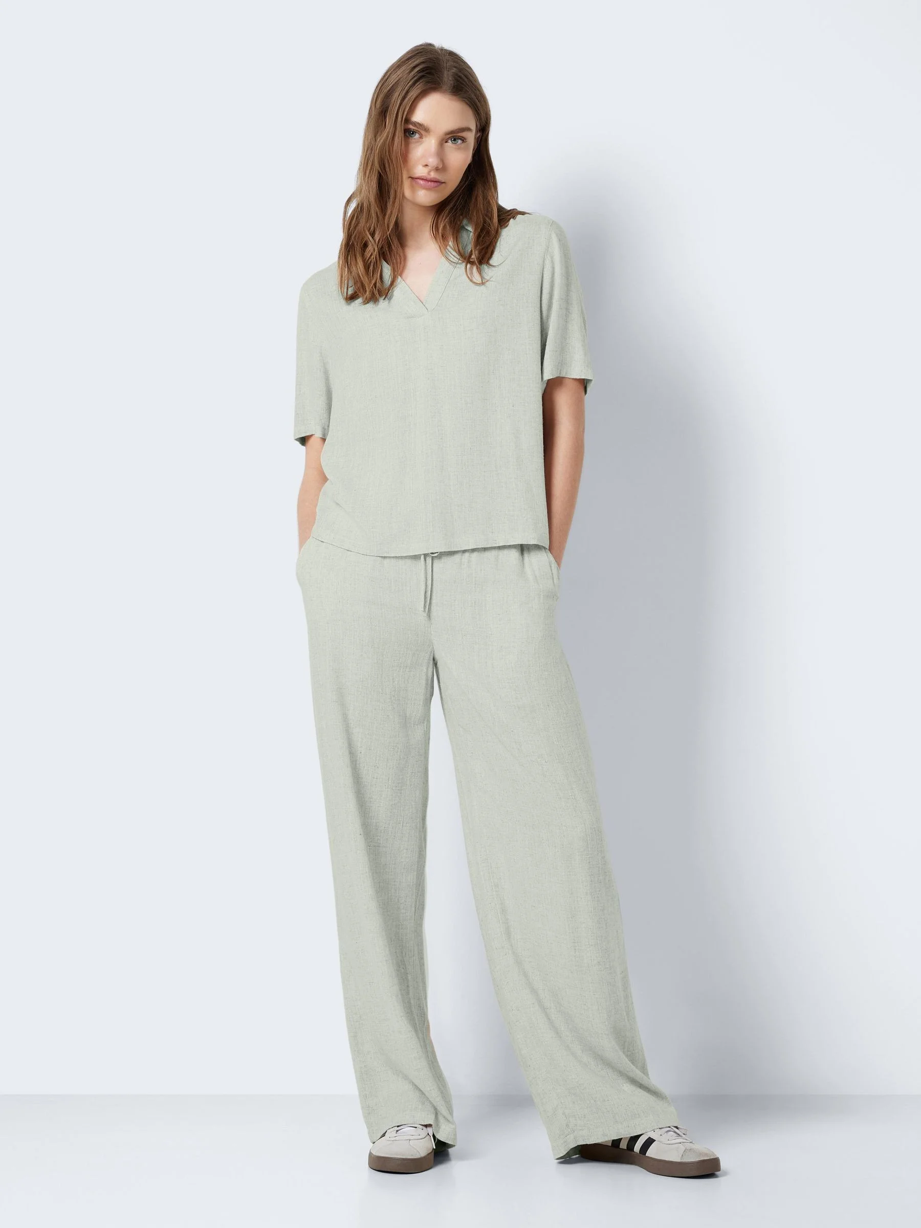 Noisy May - NMLEILANI S/S POLO TOP... Noisy May - NMLEILANI S/S POLO TOP...