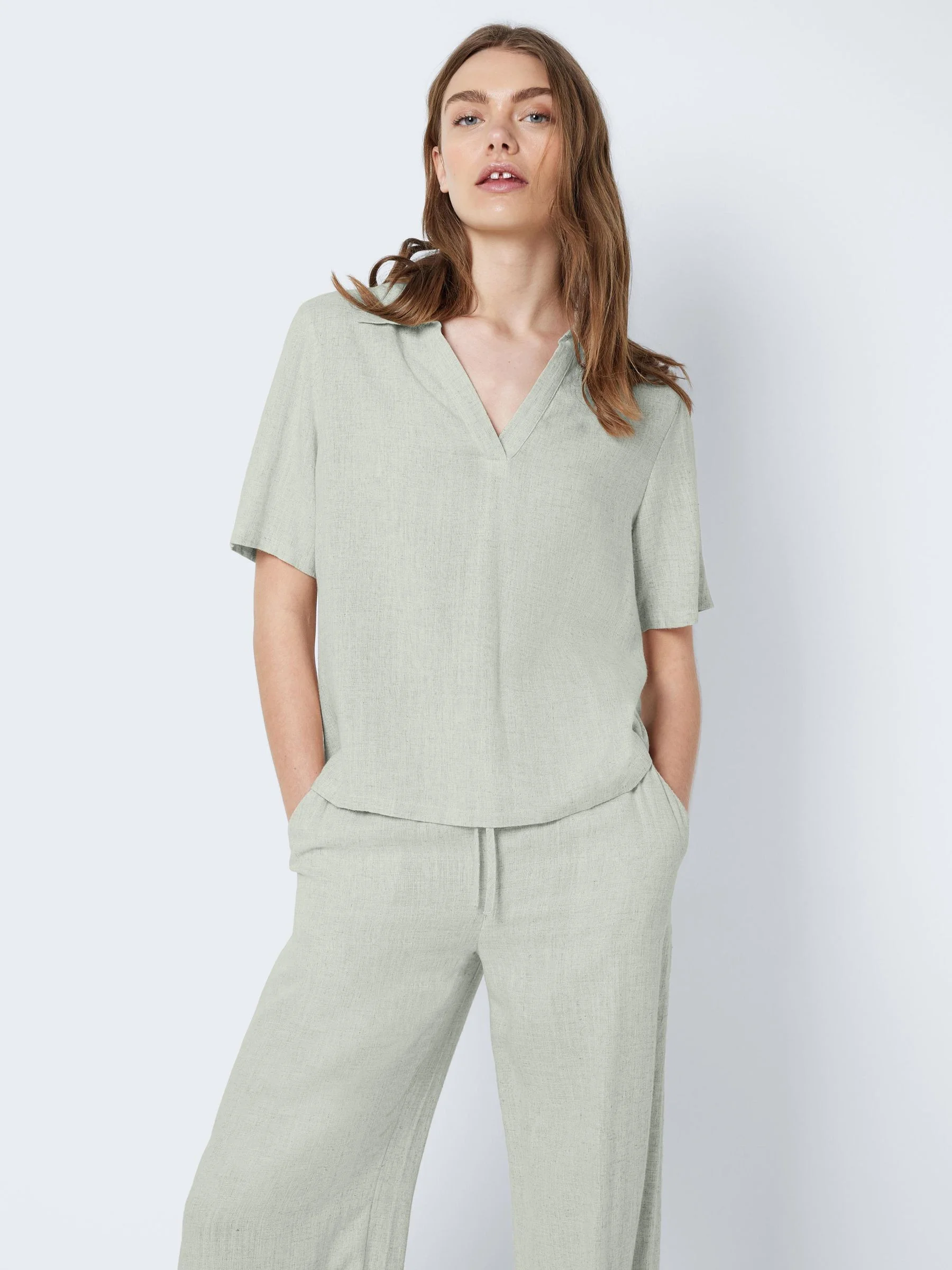 Noisy May - NMLEILANI S/S POLO TOP... Noisy May - NMLEILANI S/S POLO TOP...