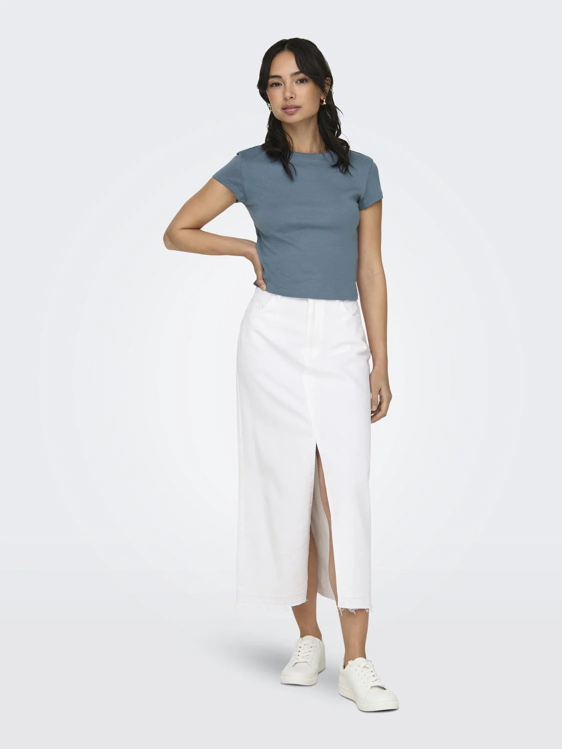 ONLY - ONLELINA S/S O-NECK SHORT TOP... ONLY - ONLELINA S/S O-NECK SHORT TOP...