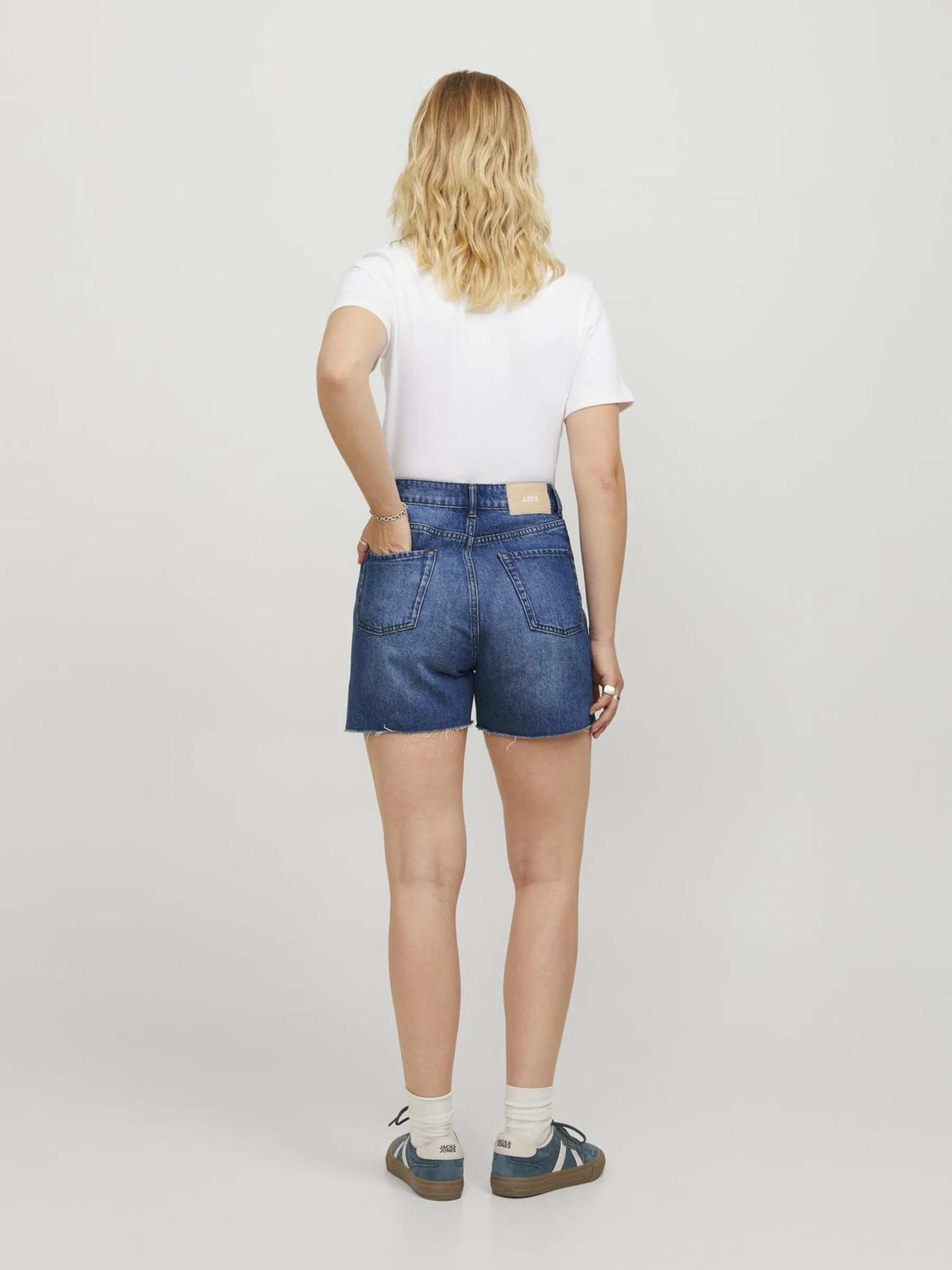 JJXX - JXAURA RH SHORTS HW RA DENIM... JJXX - JXAURA RH SHORTS HW RA DENIM...