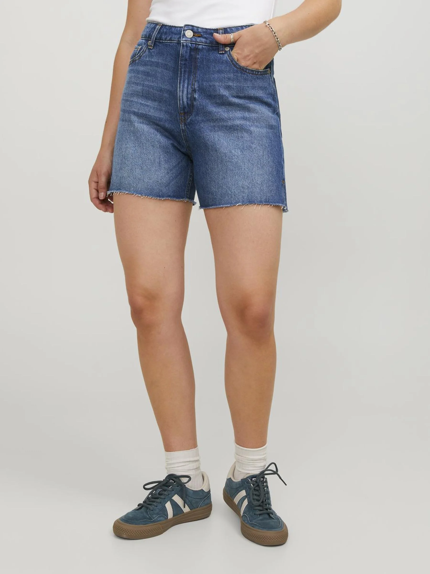 JJXX - JXAURA RH SHORTS HW RA DENIM... JJXX - JXAURA RH SHORTS HW RA DENIM...