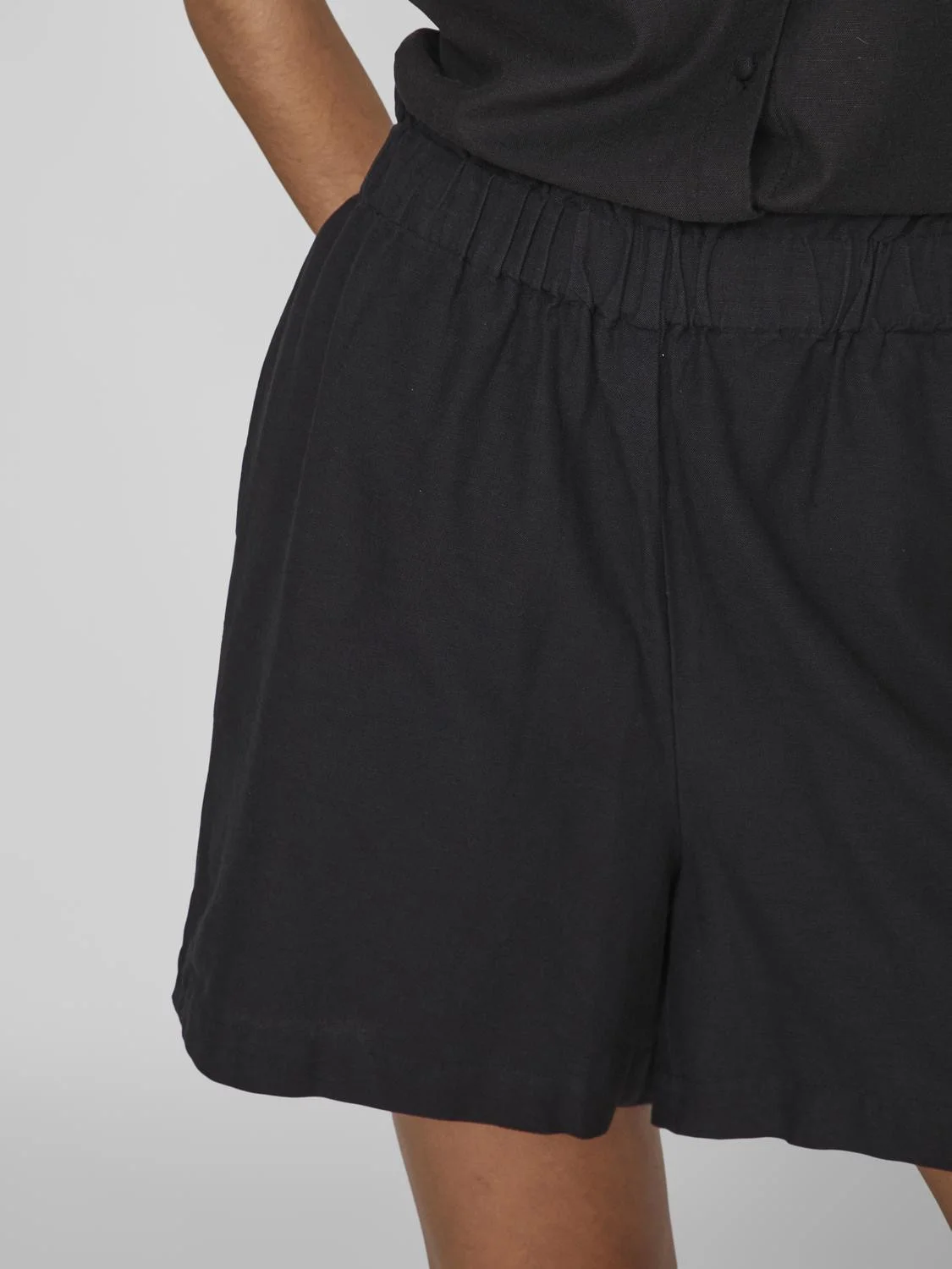 VILA - VIPRISILLA H/W PABERBAG SHORTS VILA - VIPRISILLA H/W PABERBAG SHORTS