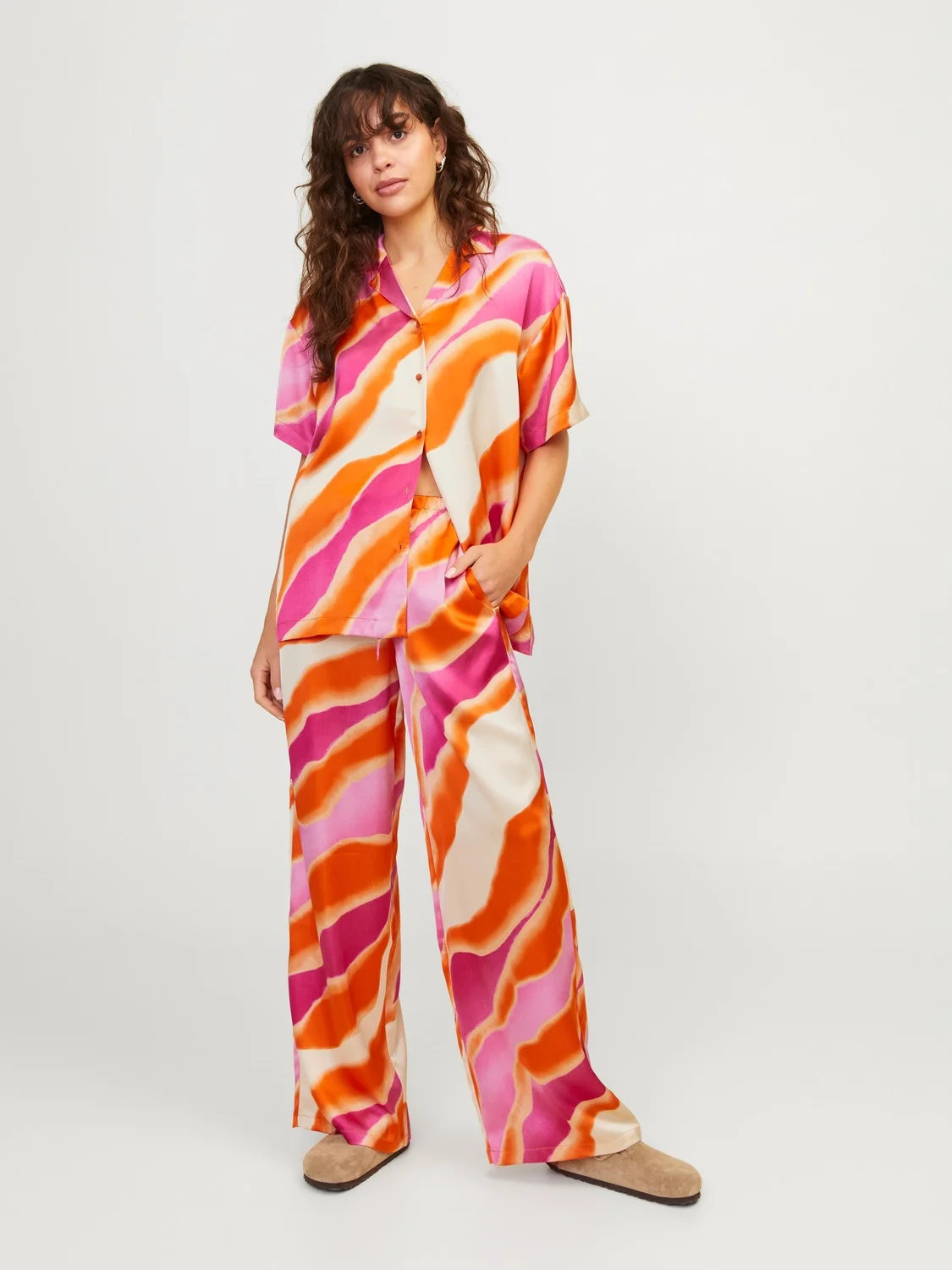 JJXX - JXGRACE FLORA SATIN MW PANT WVN JJXX - JXGRACE FLORA SATIN MW PANT WVN