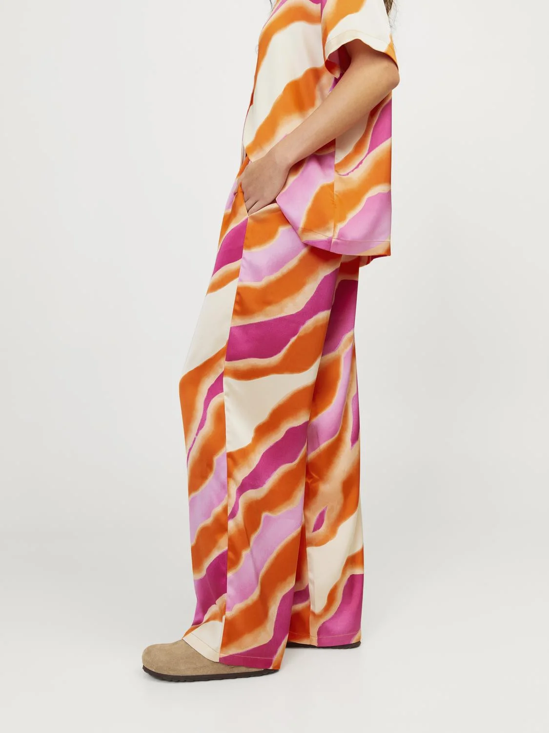 JJXX - JXGRACE FLORA SATIN MW PANT WVN JJXX - JXGRACE FLORA SATIN MW PANT WVN