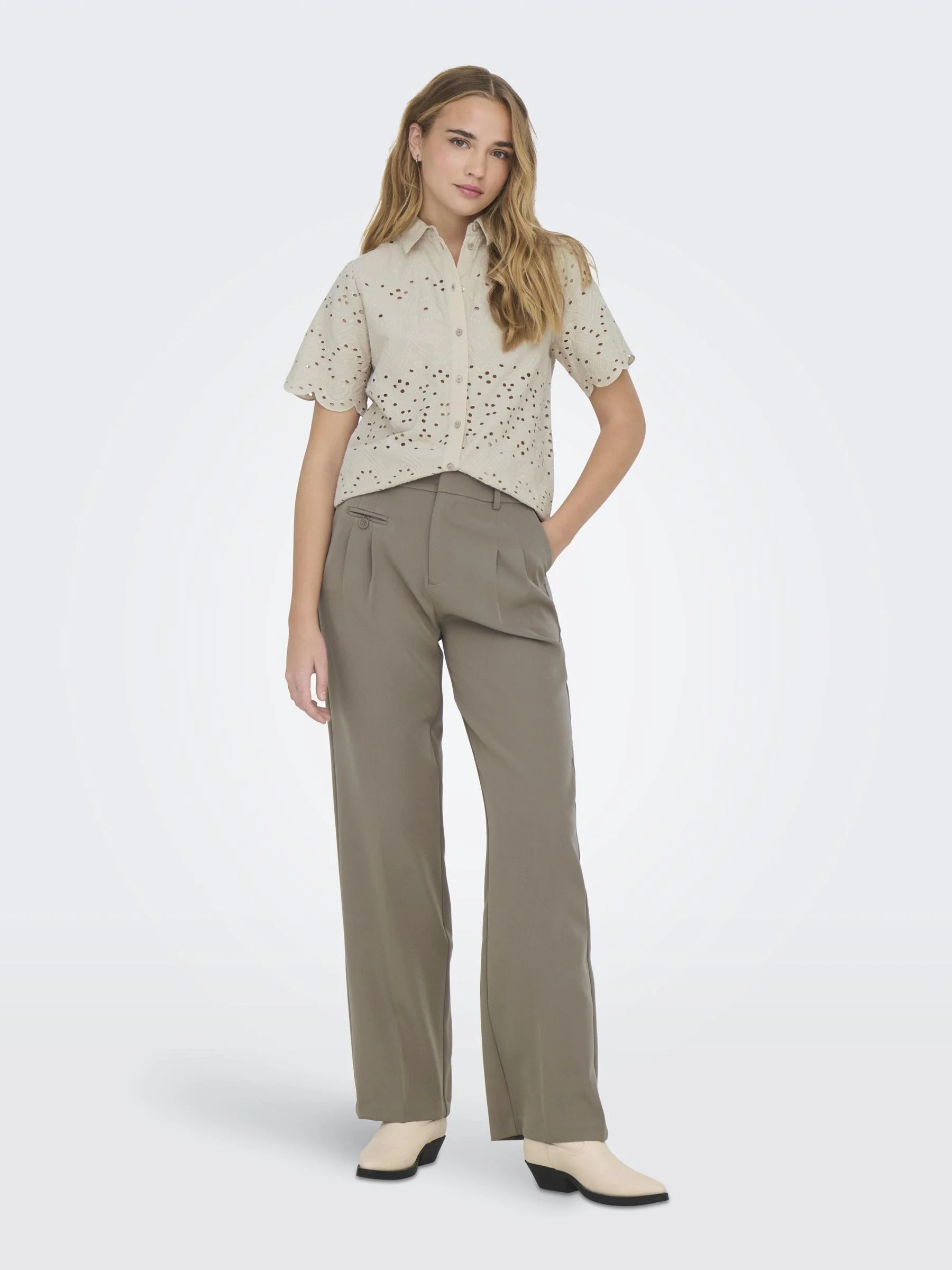 ONLY - ONLSKY CLEO SS EMB SHIRT LIFE WVN ONLY - ONLSKY CLEO SS EMB SHIRT LIFE WVN
