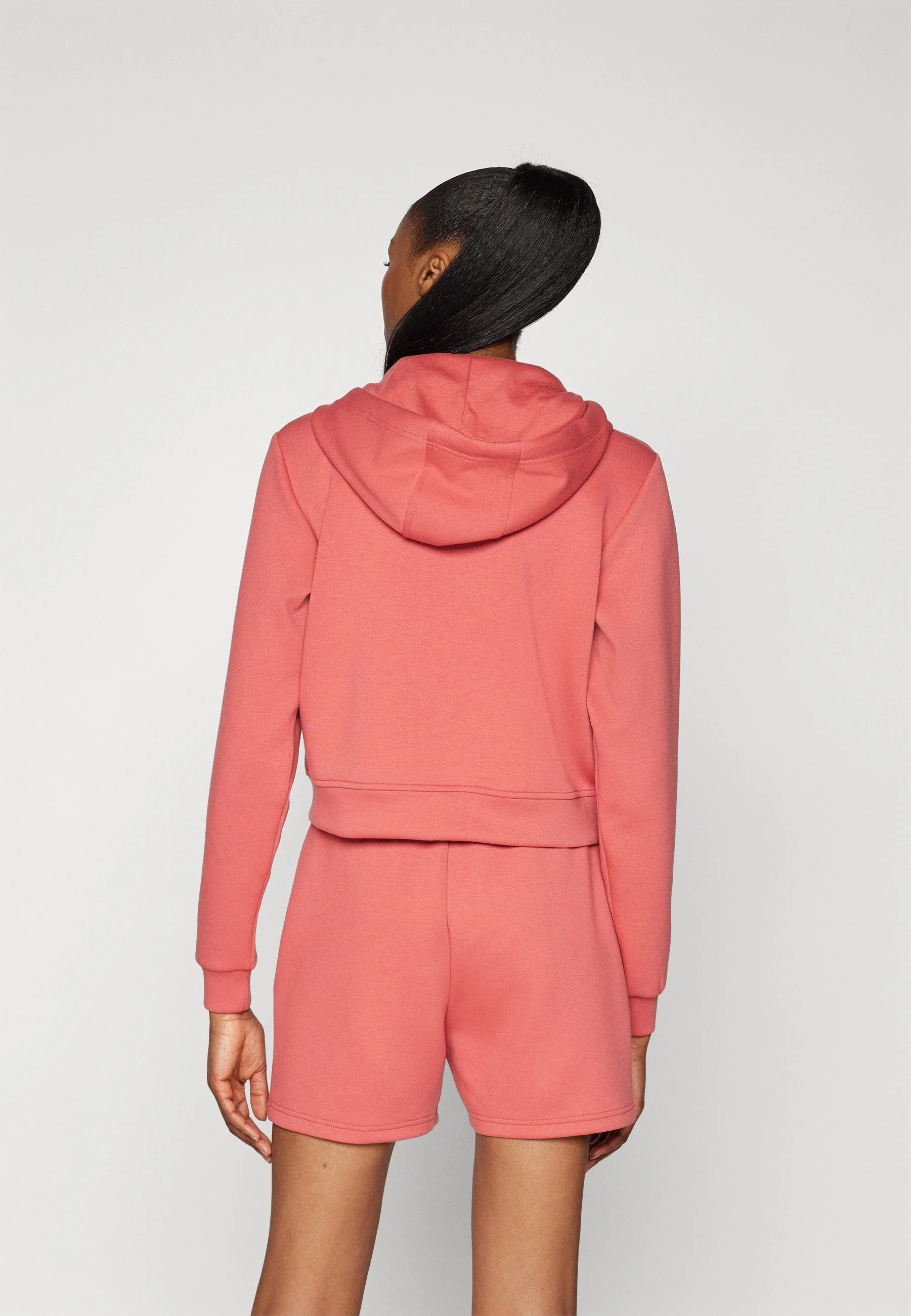 ONLY PLAY - ONPLOUNGE LIFE SHORT ZIP... ONLY PLAY - ONPLOUNGE LIFE SHORT ZIP...