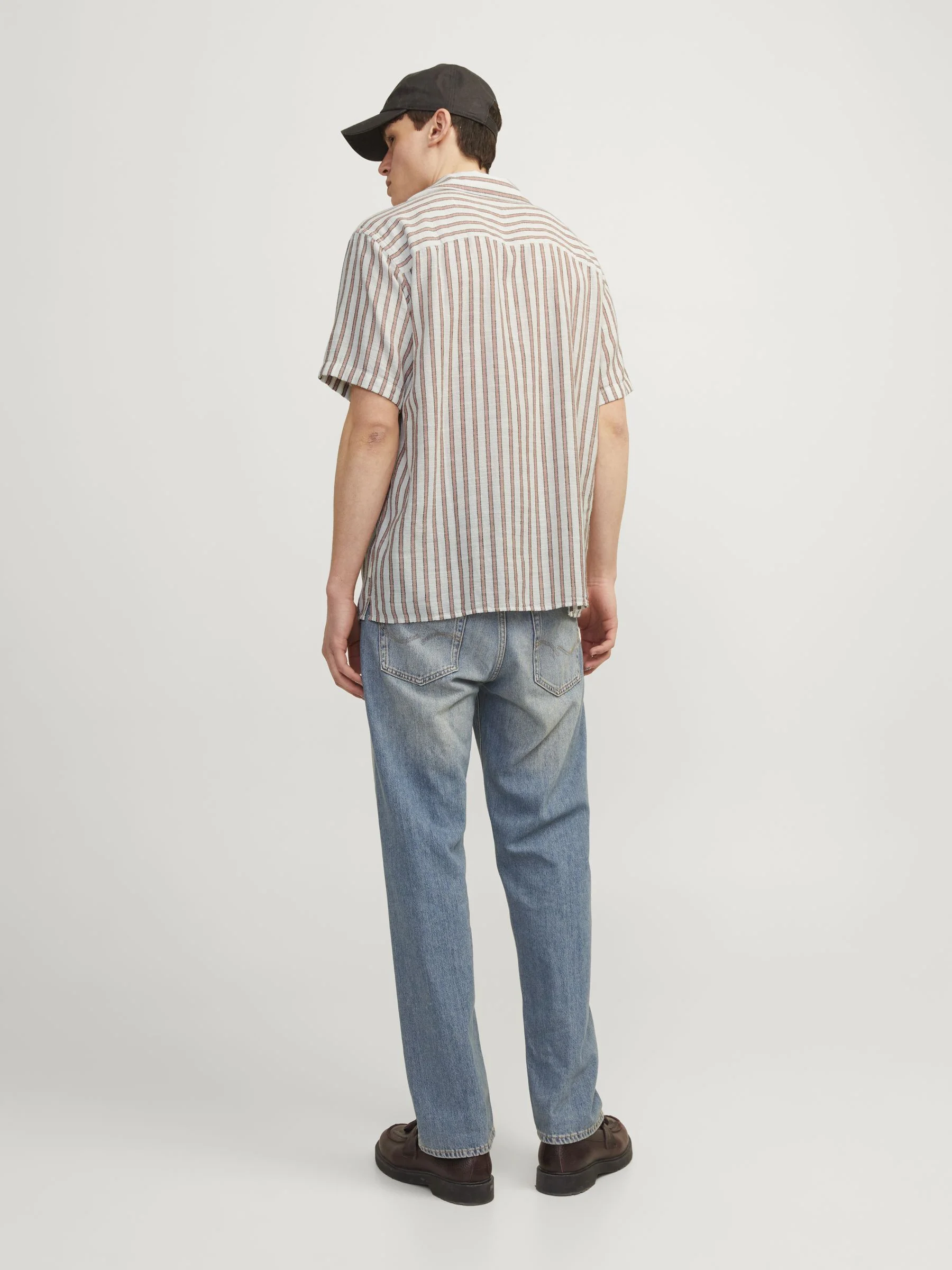 Jack & Jones - JORNOTO STRIPE RESORT... Jack & Jones - JORNOTO STRIPE RESORT...