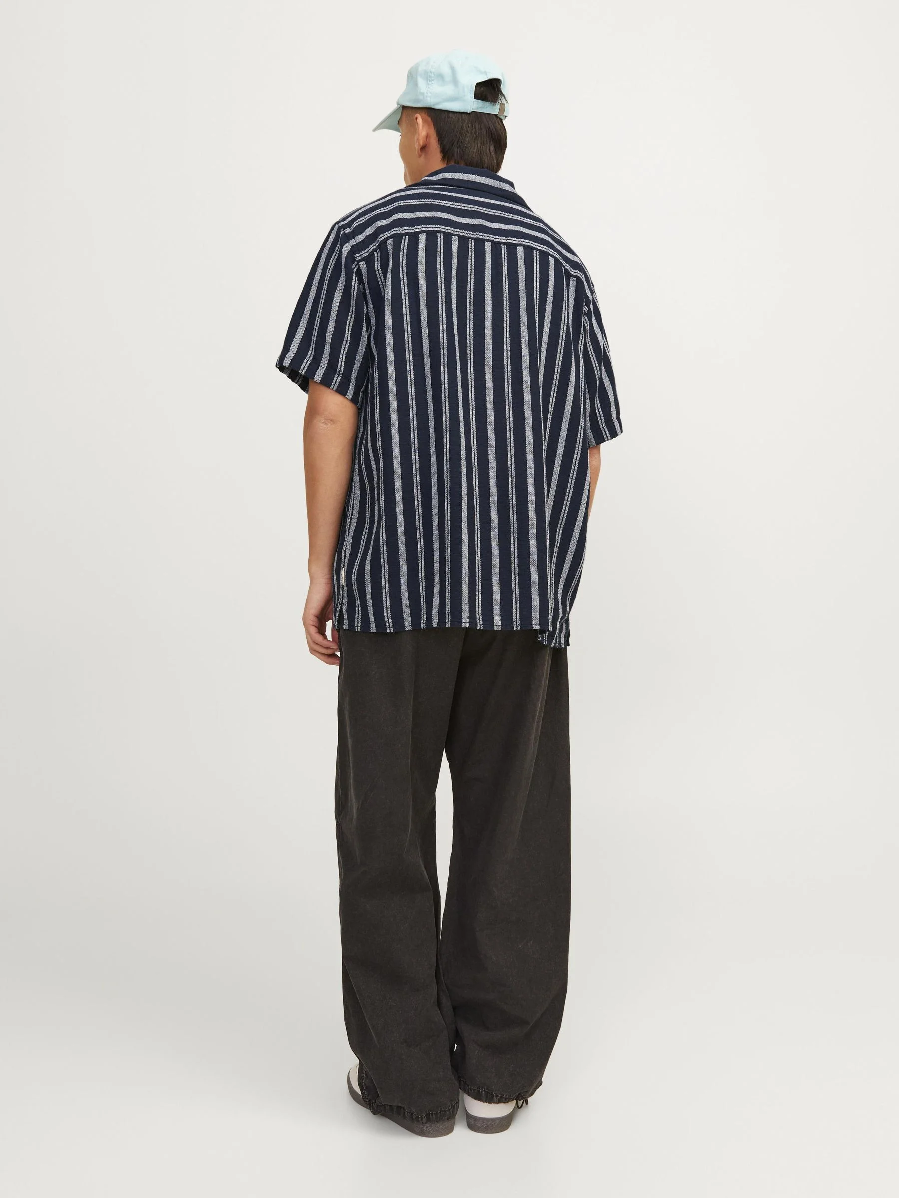 Jack & Jones - JORNOTO STRIPE RESORT... Jack & Jones - JORNOTO STRIPE RESORT...