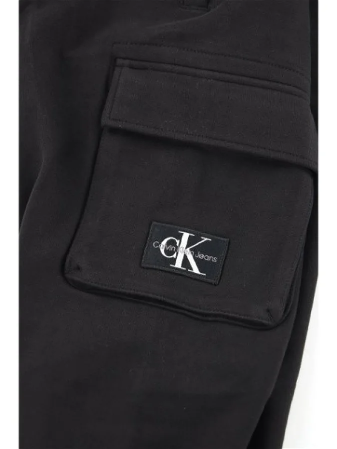 CALVIN KLEIN - BADGE CARGO... 2
