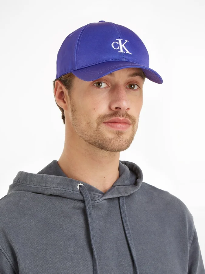 CALVIN KLEIN JEANS -... 2