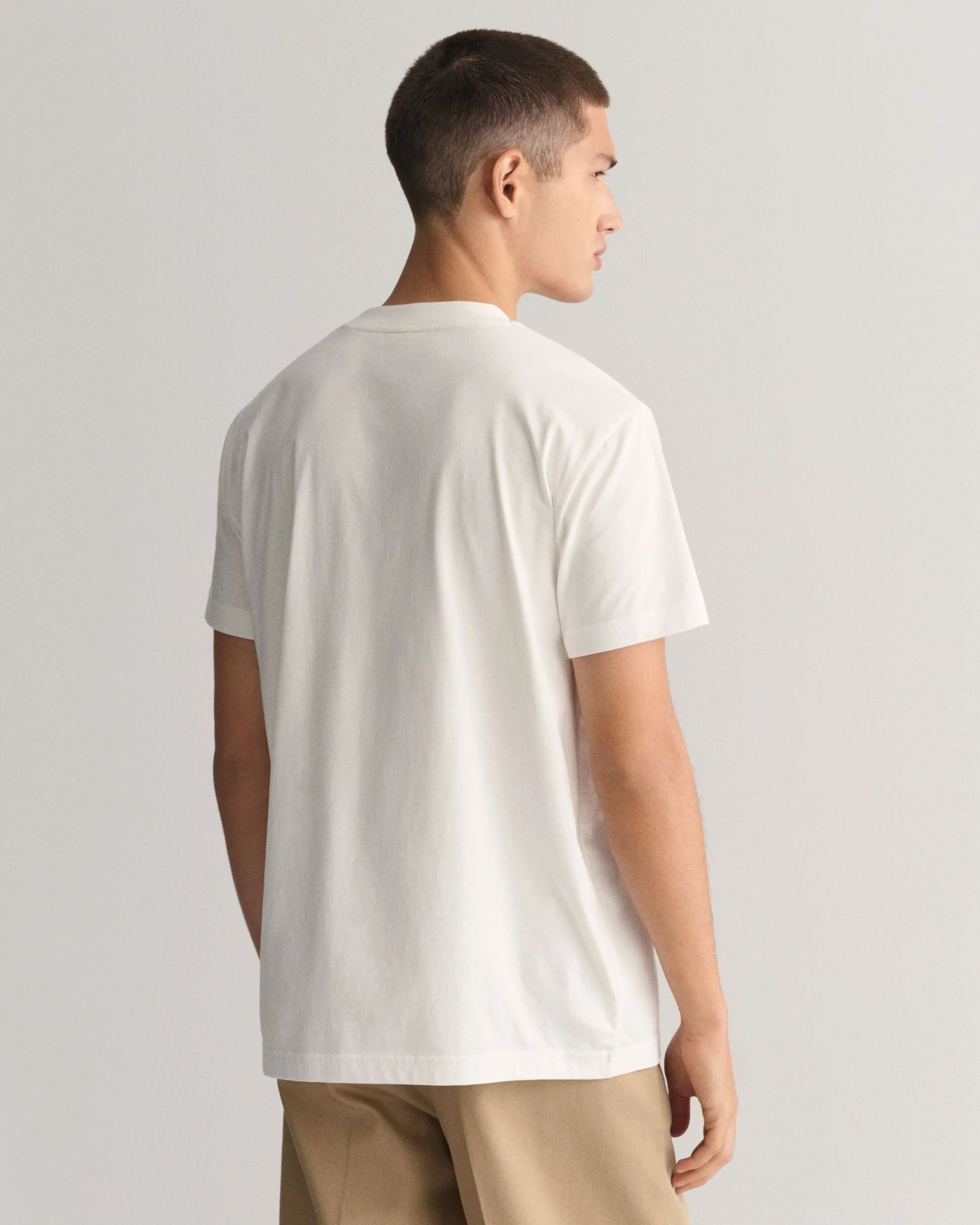Gant - D1. TONAL ARCHIVE SHIELD T-SHIRT Gant - D1. TONAL ARCHIVE SHIELD T-SHIRT