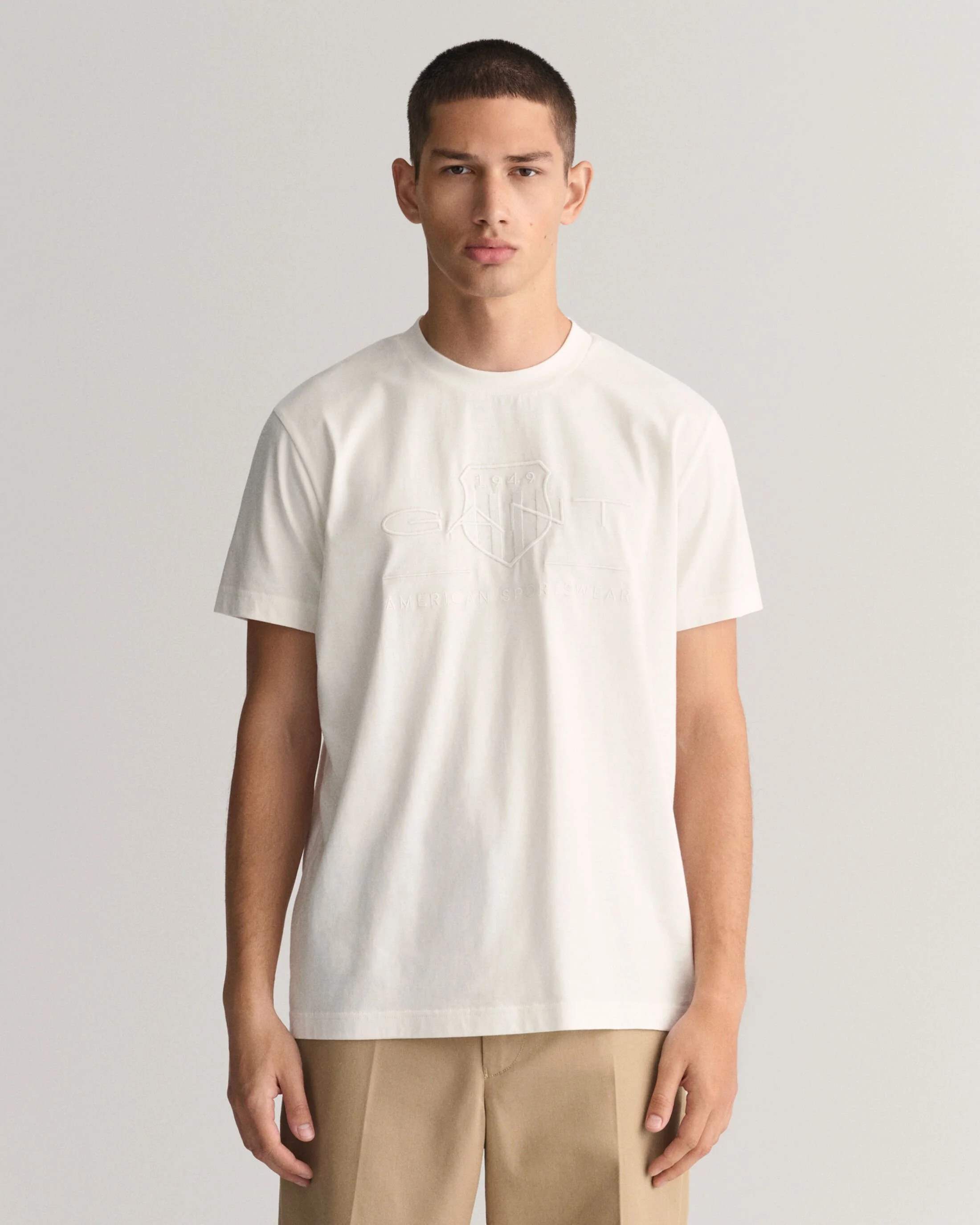 Gant - D1. TONAL ARCHIVE SHIELD T-SHIRT Gant - D1. TONAL ARCHIVE SHIELD T-SHIRT