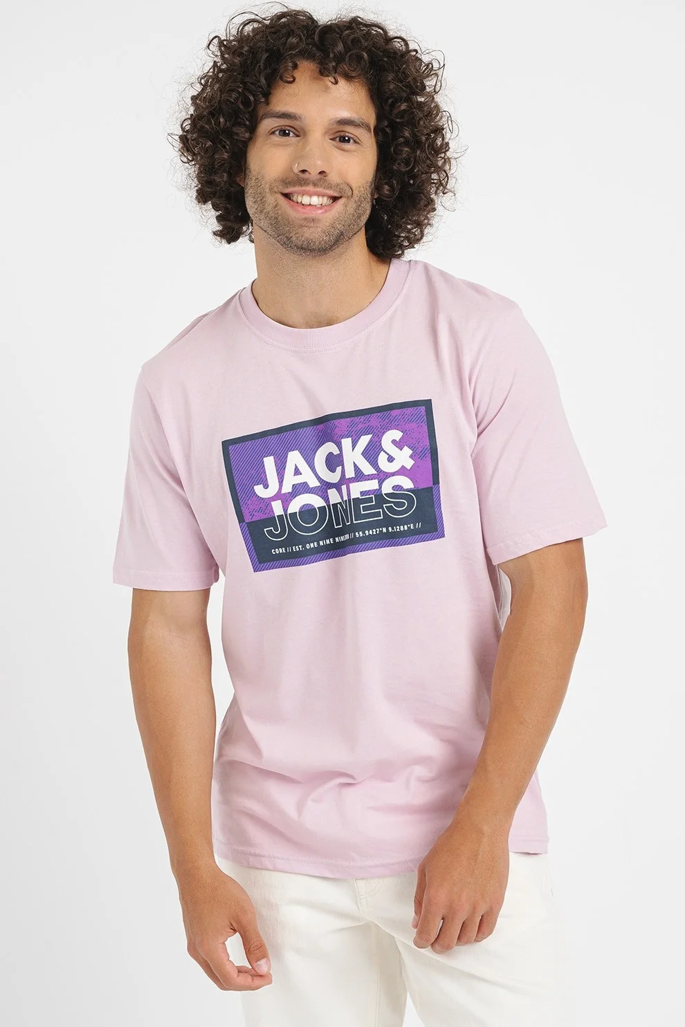 Jack & Jones - JCOLOGAN SUMMER PRINT... Jack & Jones - JCOLOGAN SUMMER PRINT...
