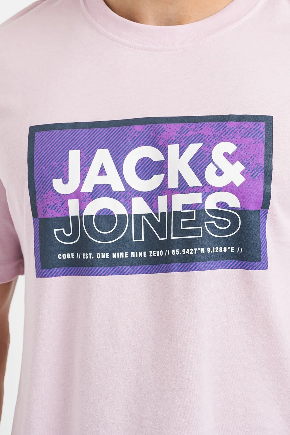 Jack & Jones - JCOLOGAN SUMMER PRINT... Jack & Jones - JCOLOGAN SUMMER PRINT...