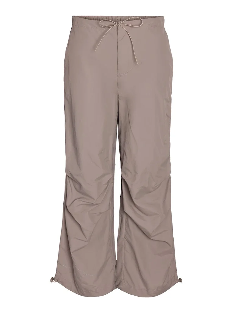 Noisy May - NMDIDI LW PANTS W. STRINGS Noisy May - NMDIDI LW PANTS W. STRINGS