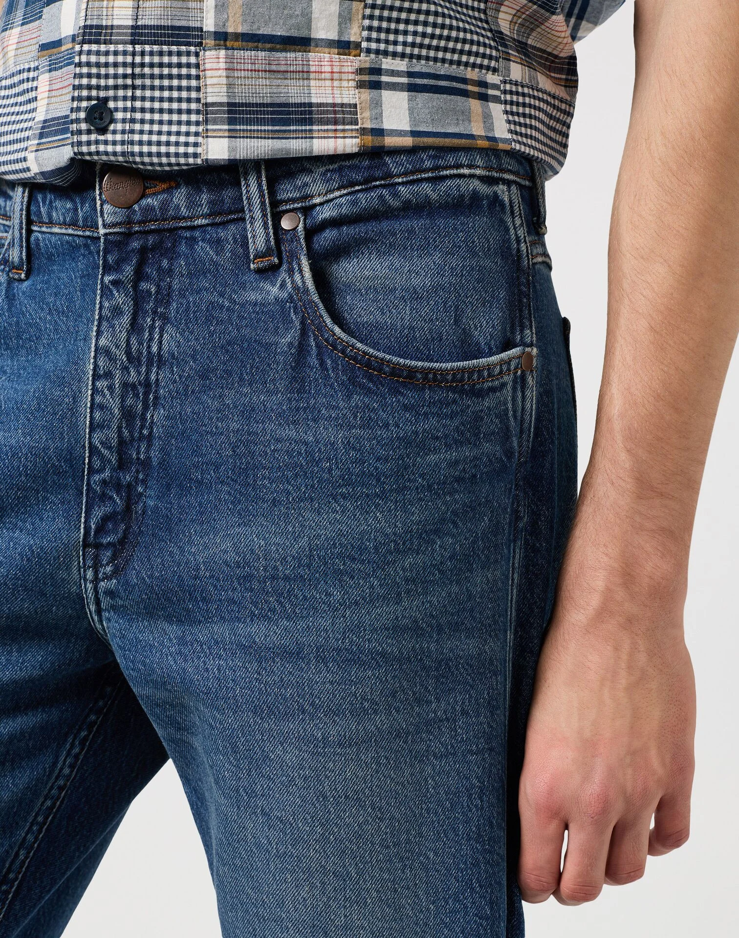 Wrangler - FRONTIER Wrangler - FRONTIER