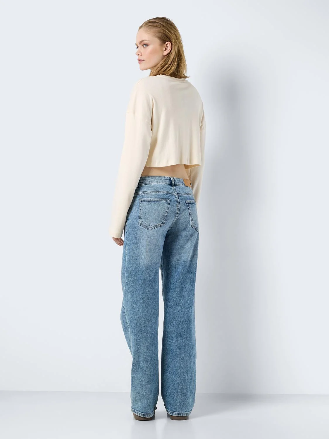 Noisy May - NMKIMANA L/S COLLEGE TOP... Noisy May - NMKIMANA L/S COLLEGE TOP...