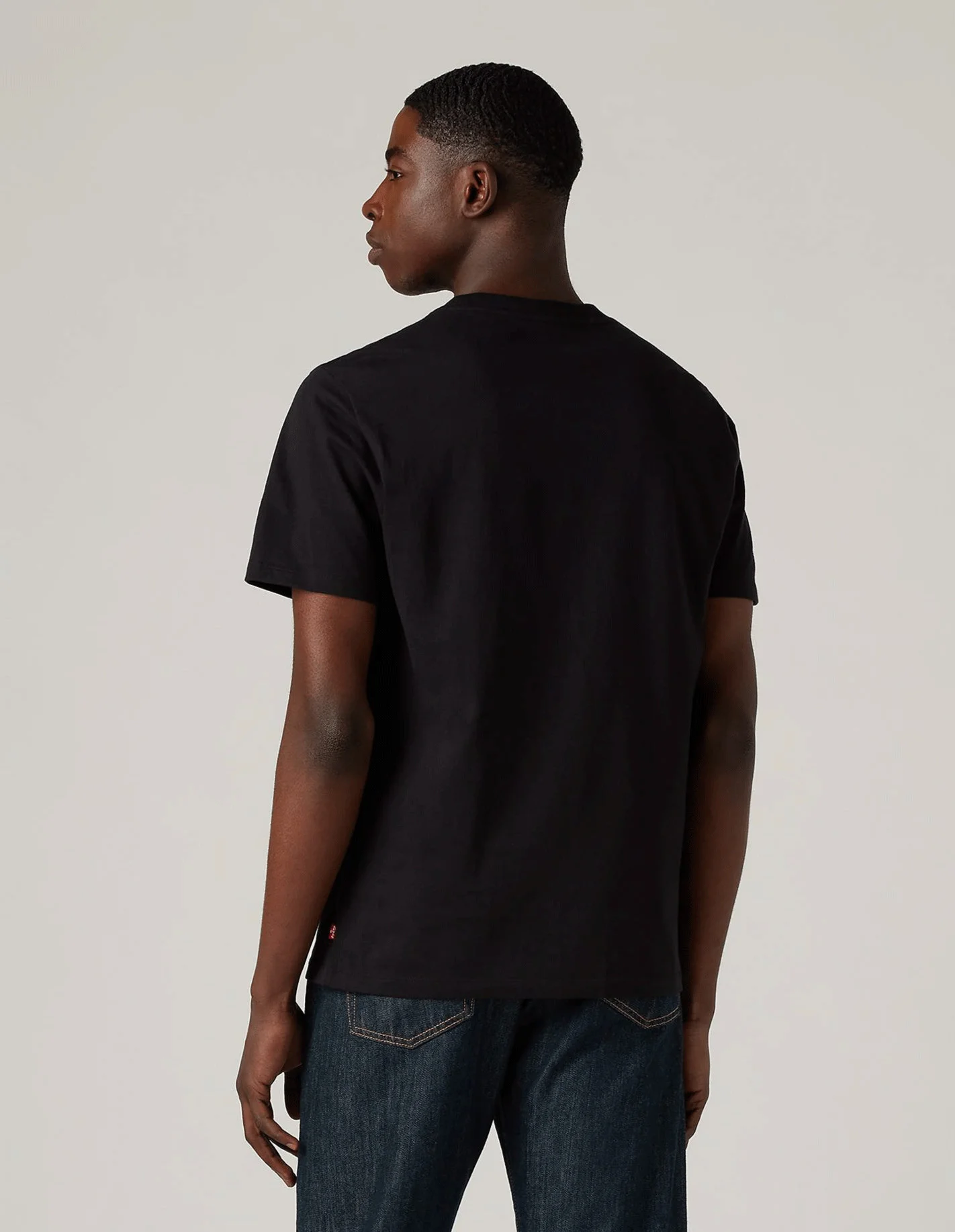 Levi's® - Graphic Set-In Neck Levi's® - Graphic Set-In Neck