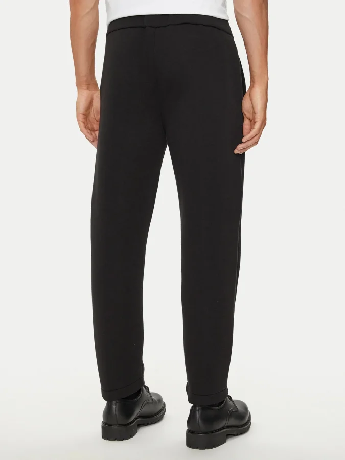 CALVIN KLEIN - SPACER... 2