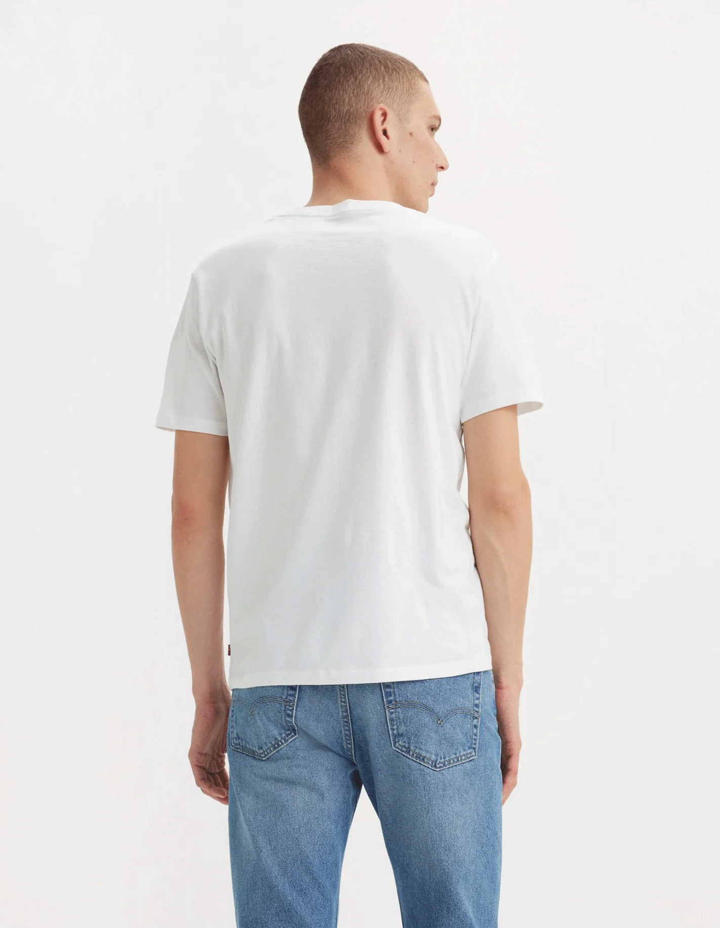 Levis® - Sportswear Logo Graphic Levis® - Sportswear Logo Graphic