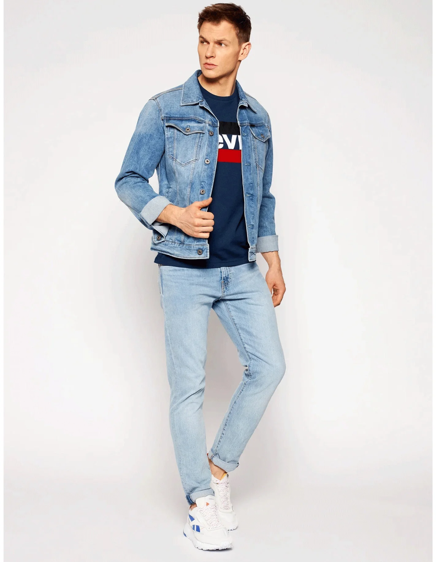 Levis® - Sportswear Logo Graphic Levis® - Sportswear Logo Graphic