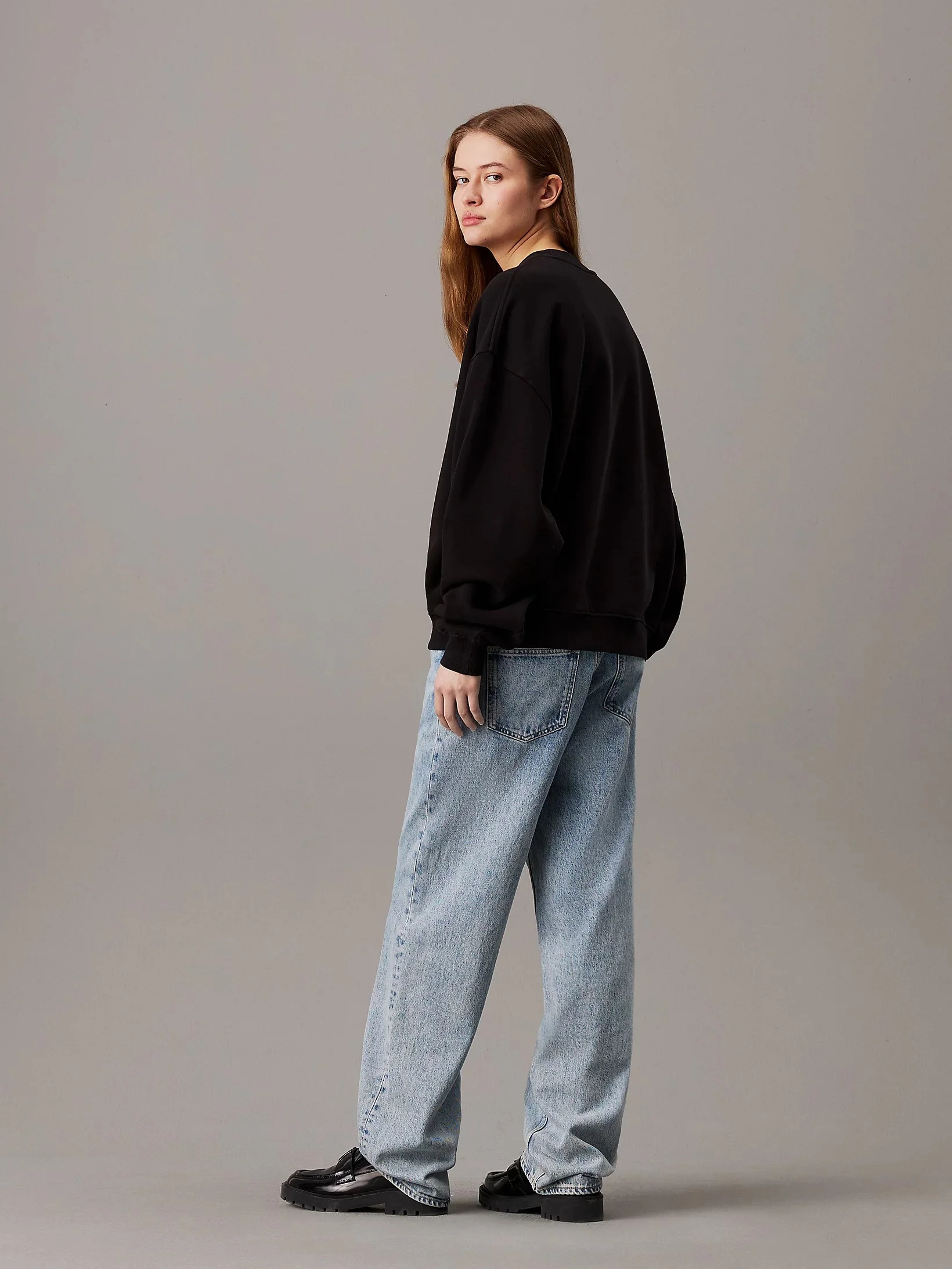 CALVIN KLEIN JEANS - CONTEMPORARY... CALVIN KLEIN JEANS - CONTEMPORARY...