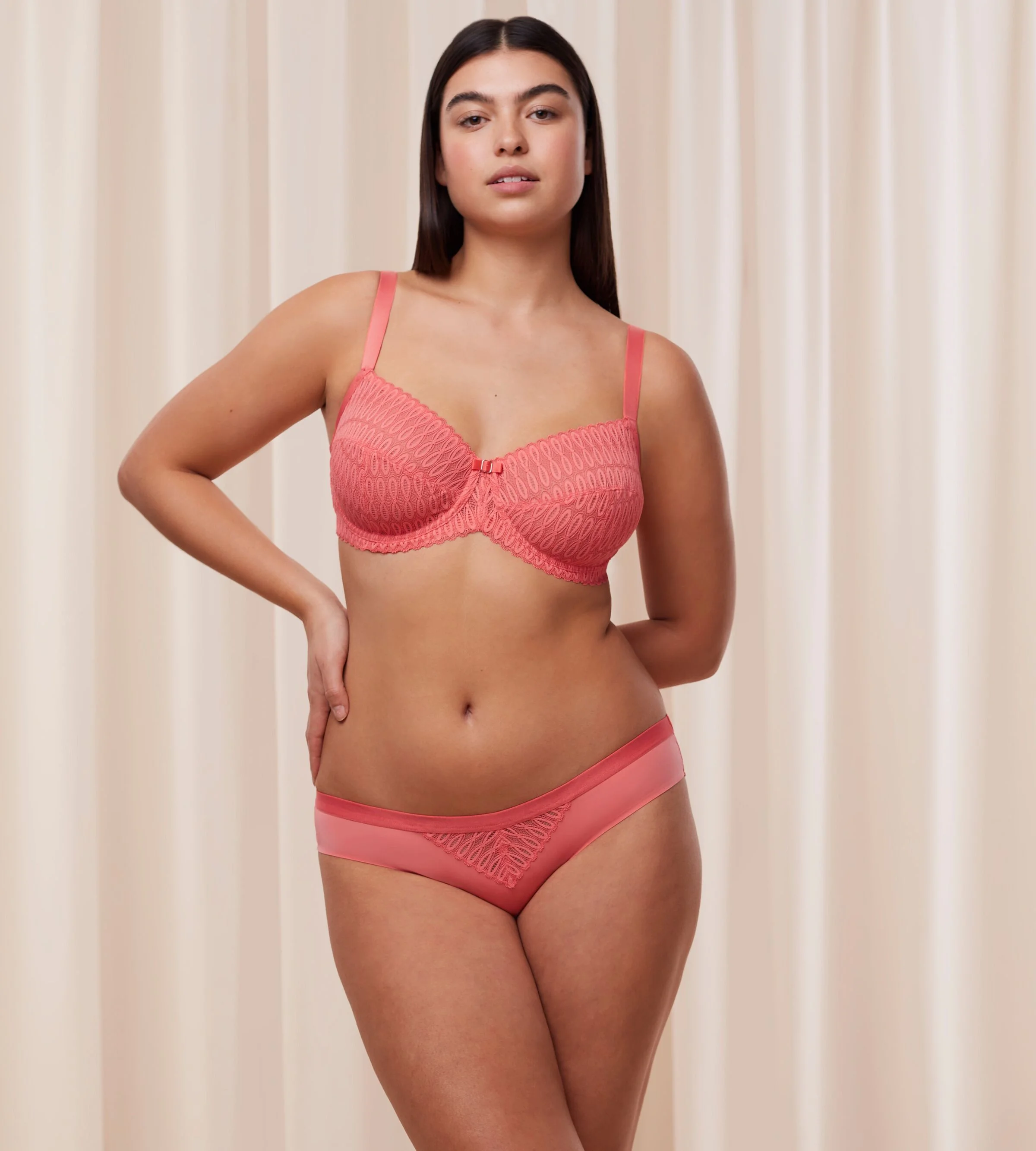 Triumph - Aura Spotlight Brazilian Triumph - Aura Spotlight Brazilian
