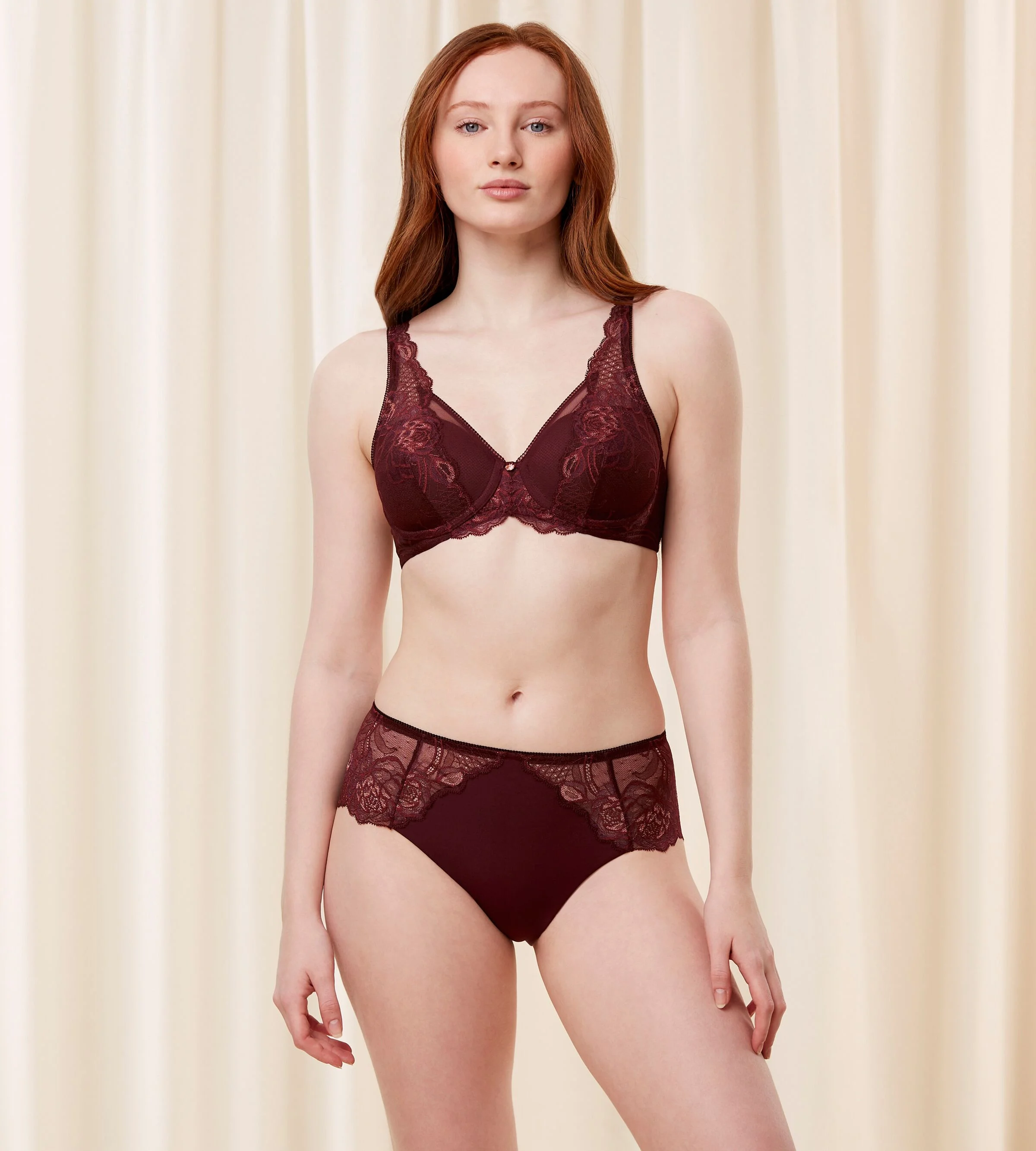 Triumph - Wild Peony Florale WP Triumph - Wild Peony Florale WP