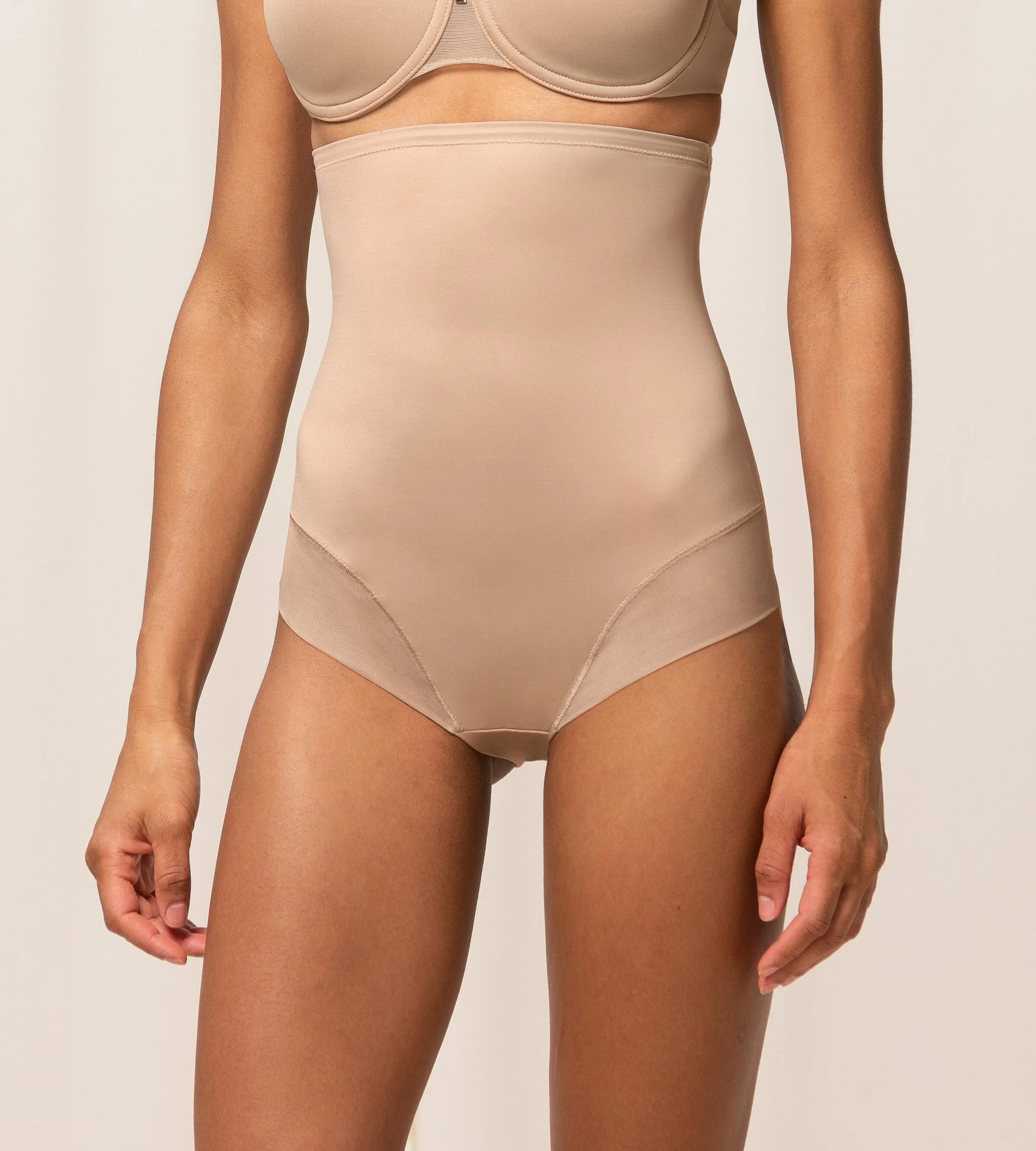 Triumph - True Shape Sensation Super... Triumph - True Shape Sensation Super...