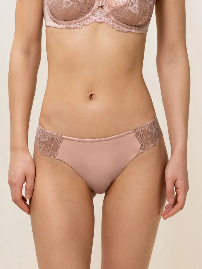 Triumph - Wild Peony...