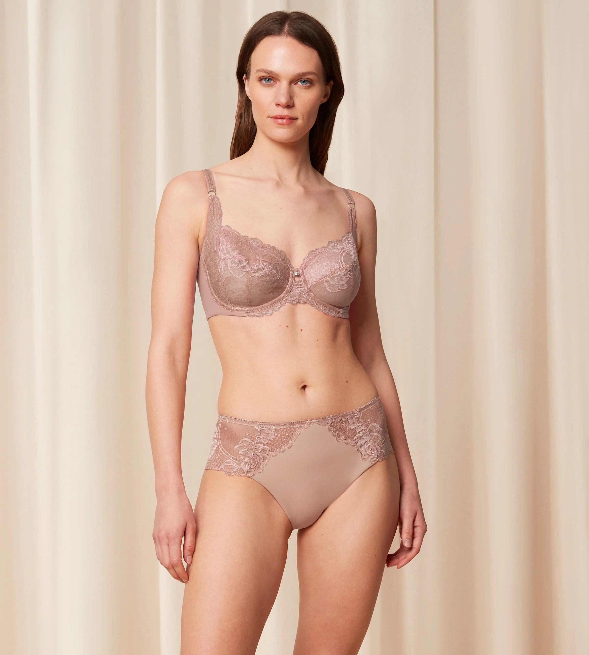 Triumph - Wild Peony Florale Maxi Triumph - Wild Peony Florale Maxi