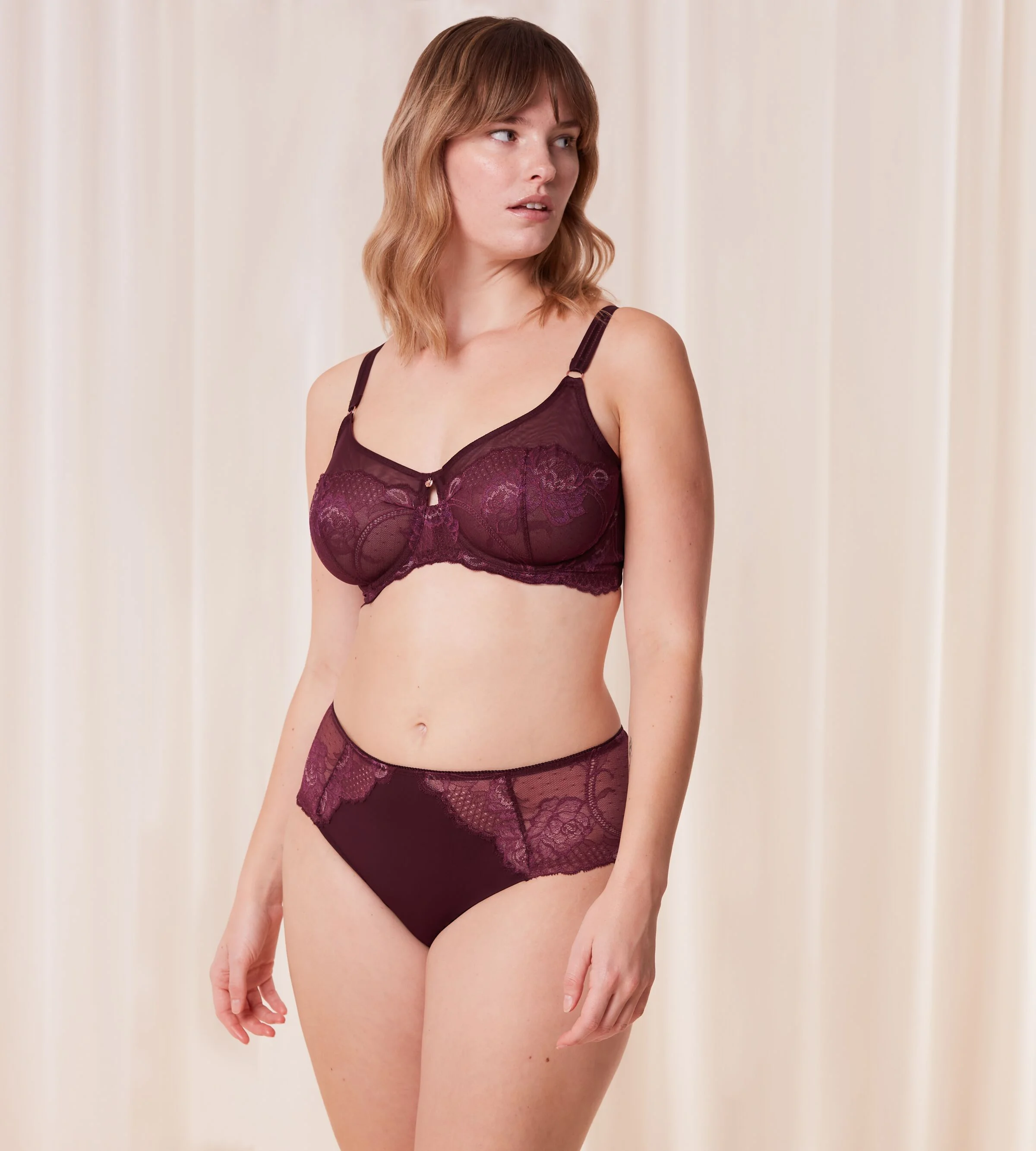 Triumph - Wild Peony Florale W01 Triumph - Wild Peony Florale W01