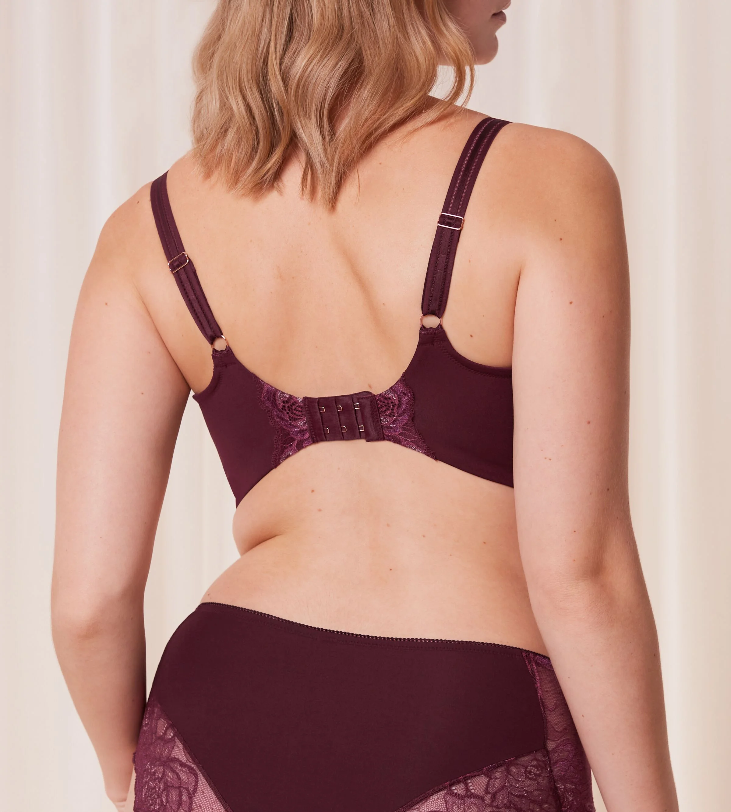 Triumph - Wild Peony Florale W01 Triumph - Wild Peony Florale W01