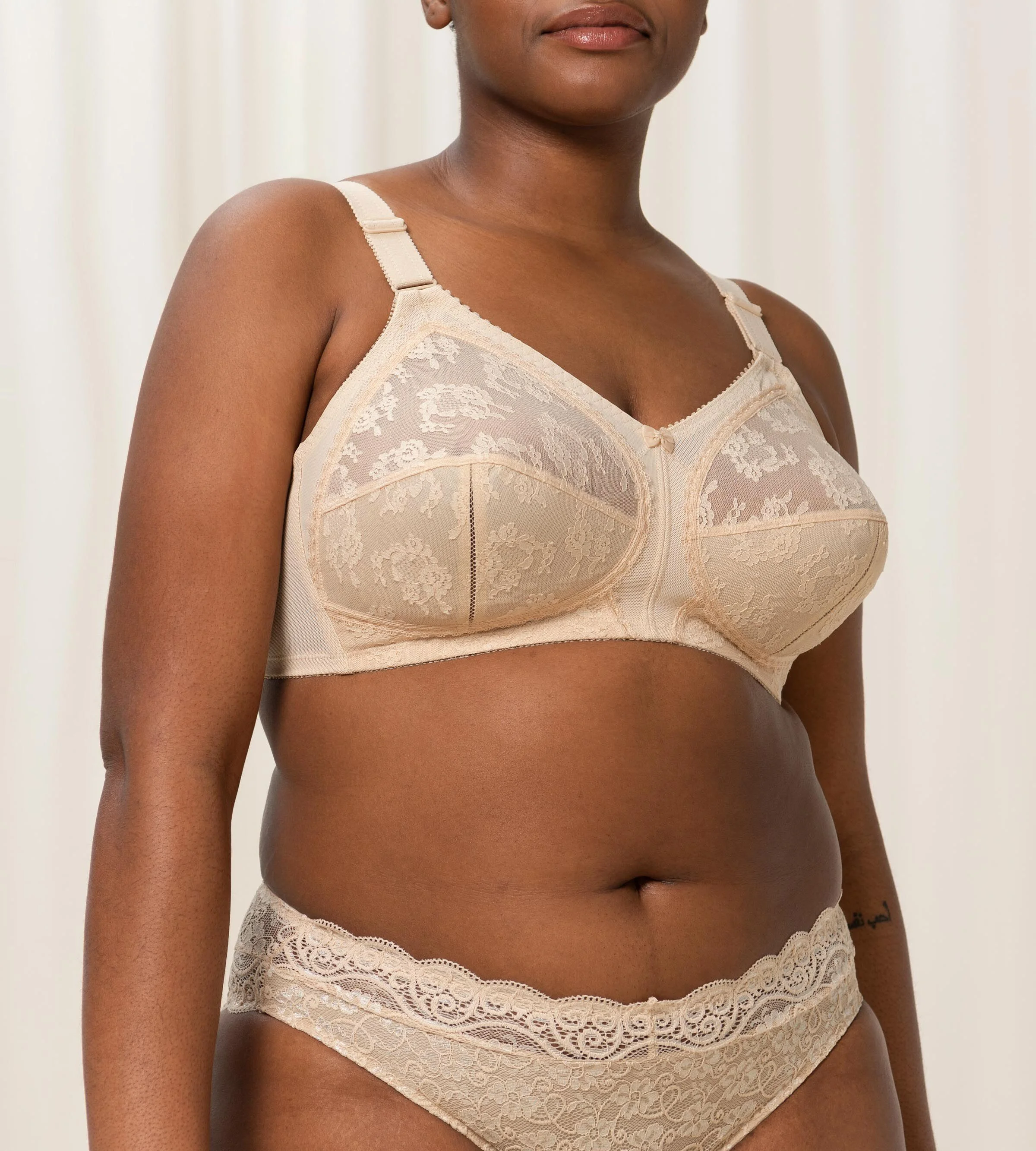 Triumph - Doreen X Triumph - Doreen X