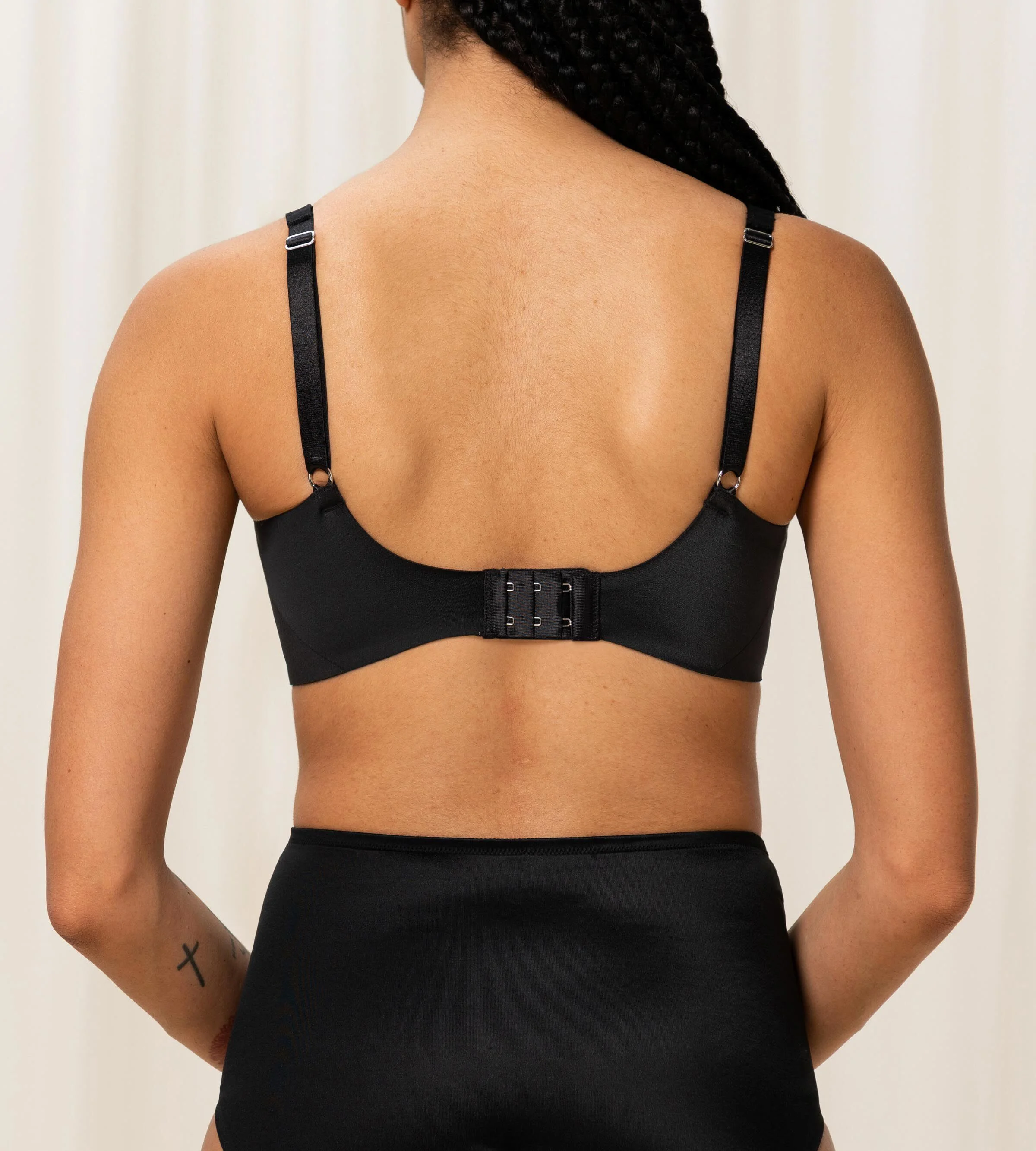 Triumph - True Shape Sensation N01 Triumph - True Shape Sensation N01