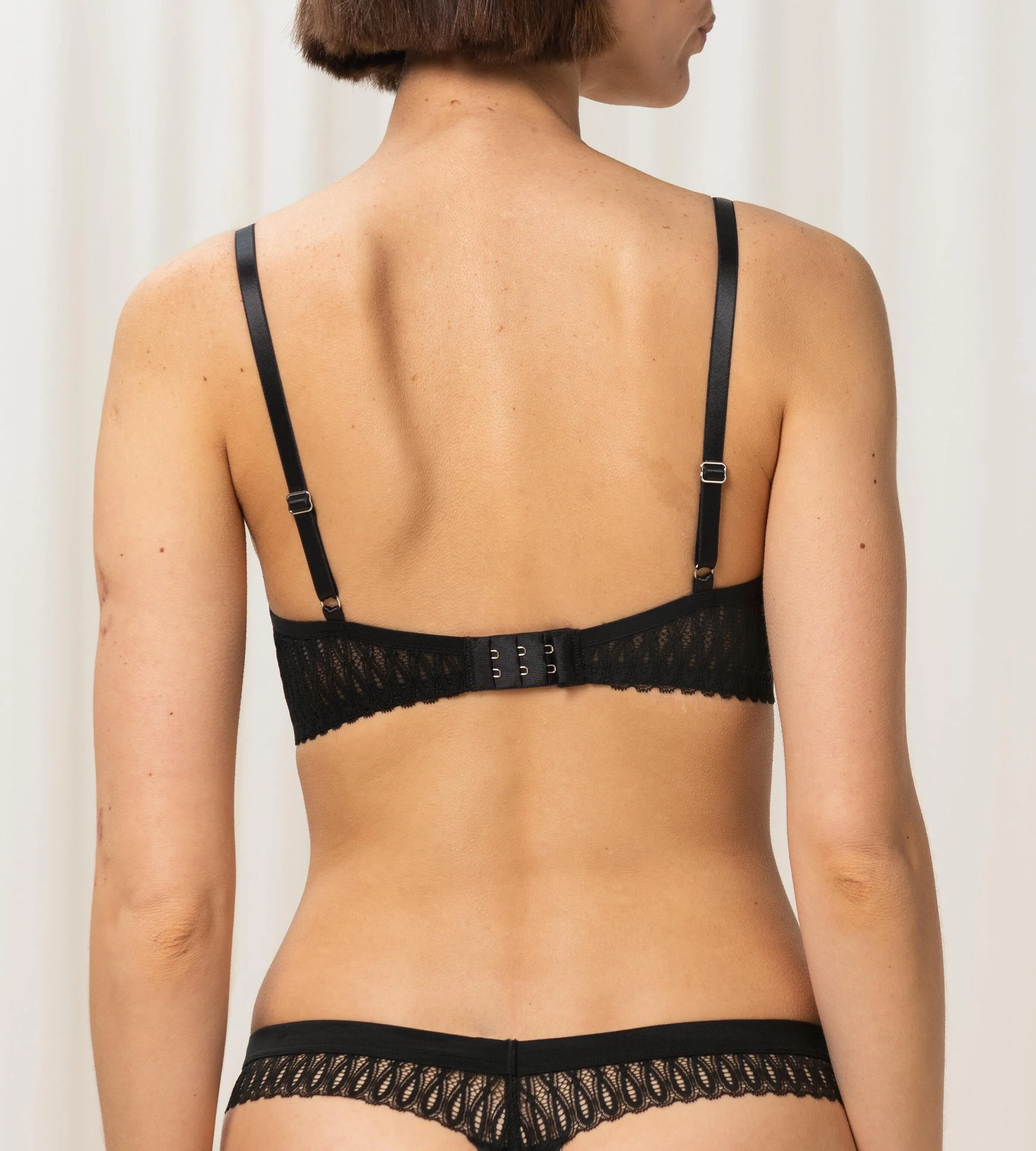 Triumph - Aura Spotlight WHP Triumph - Aura Spotlight WHP