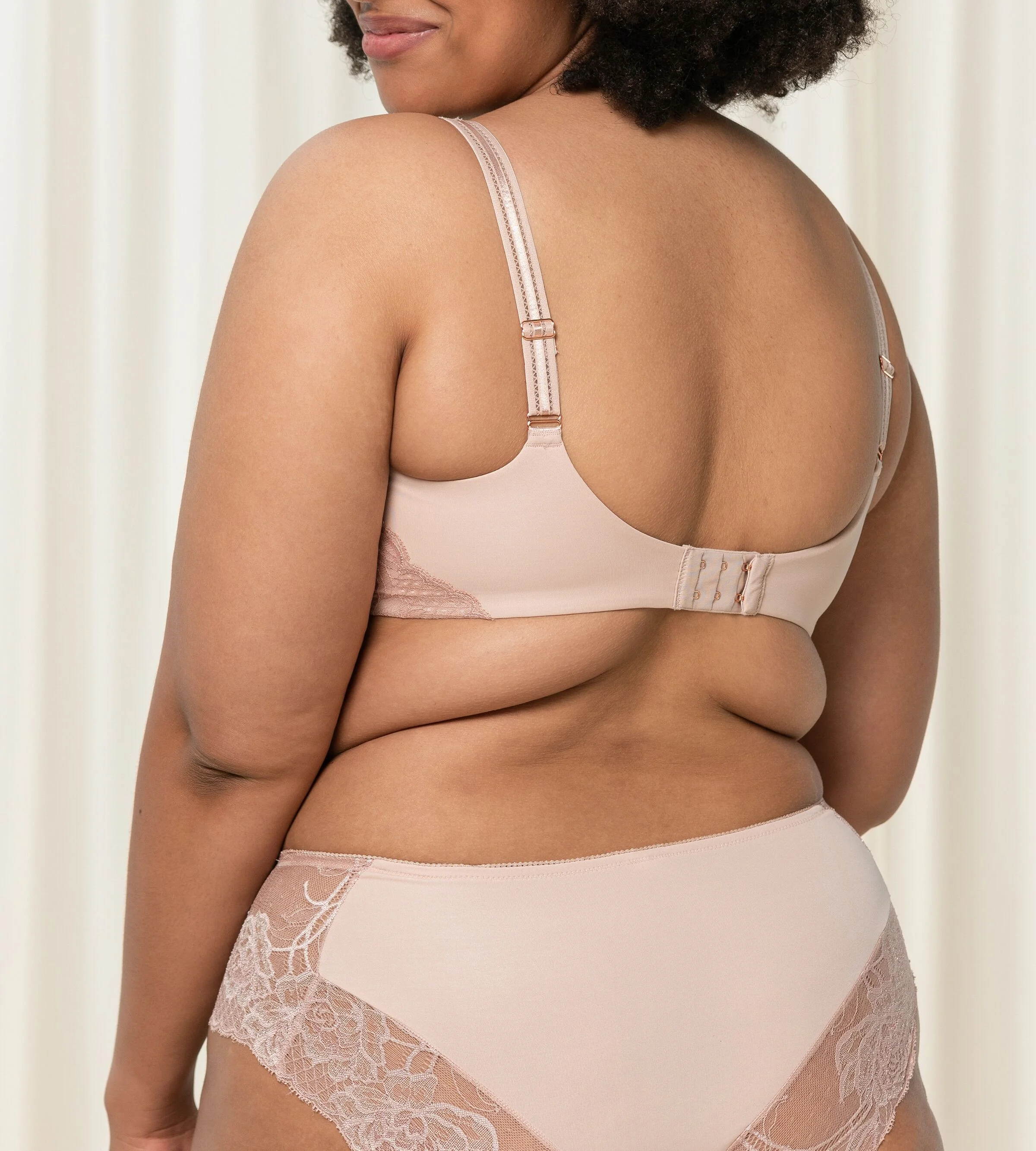 Triumph - Wild Peony Florale WP Triumph - Wild Peony Florale WP