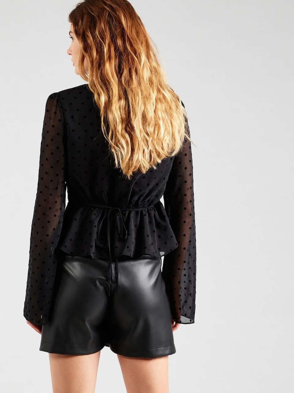 GUESS - OLYMPE FLARE SLEEVE TOP GUESS - OLYMPE FLARE SLEEVE TOP