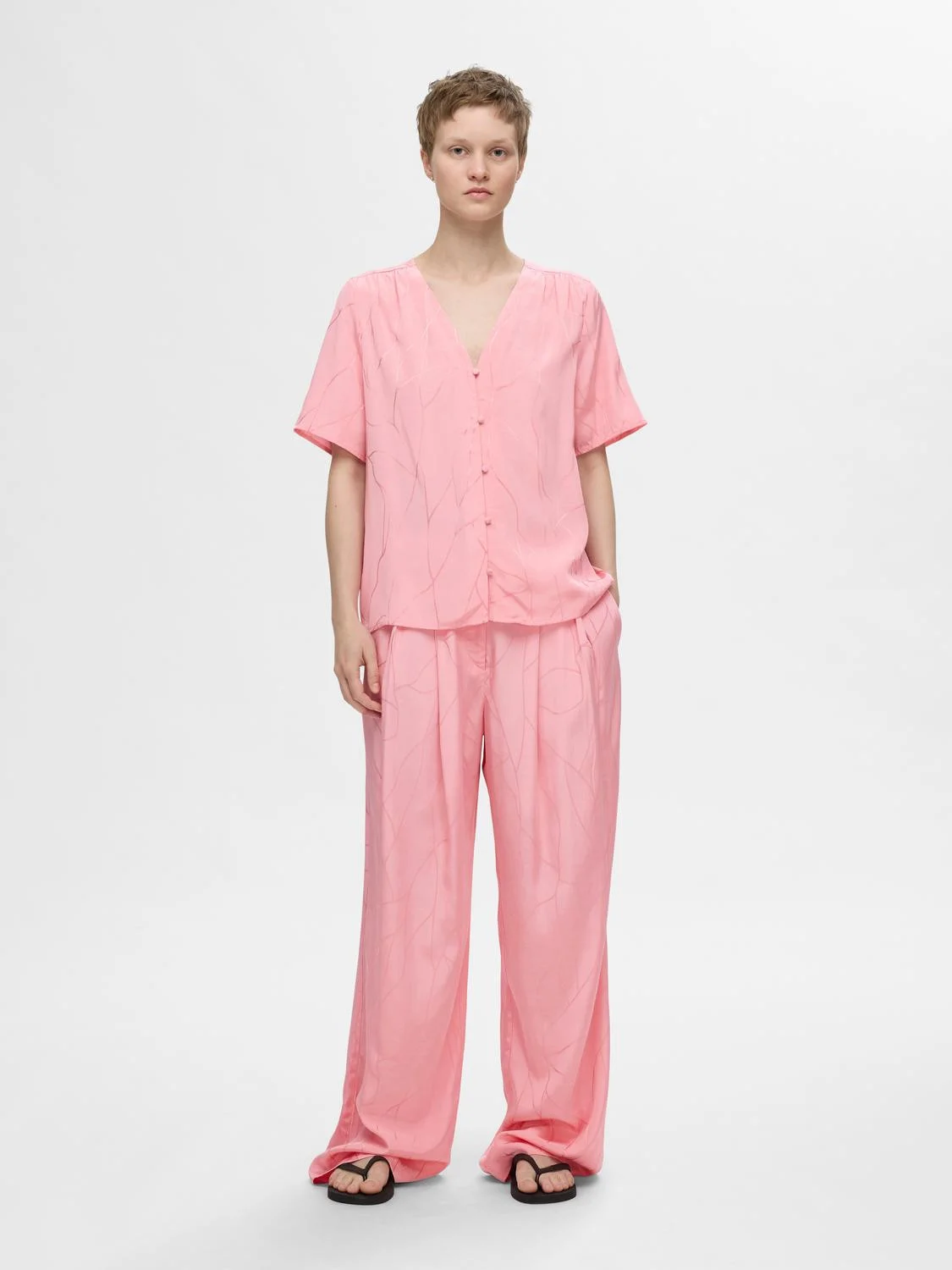 SELECTED WOMEN - SLFDIMITRA SS... SELECTED WOMEN - SLFDIMITRA SS...