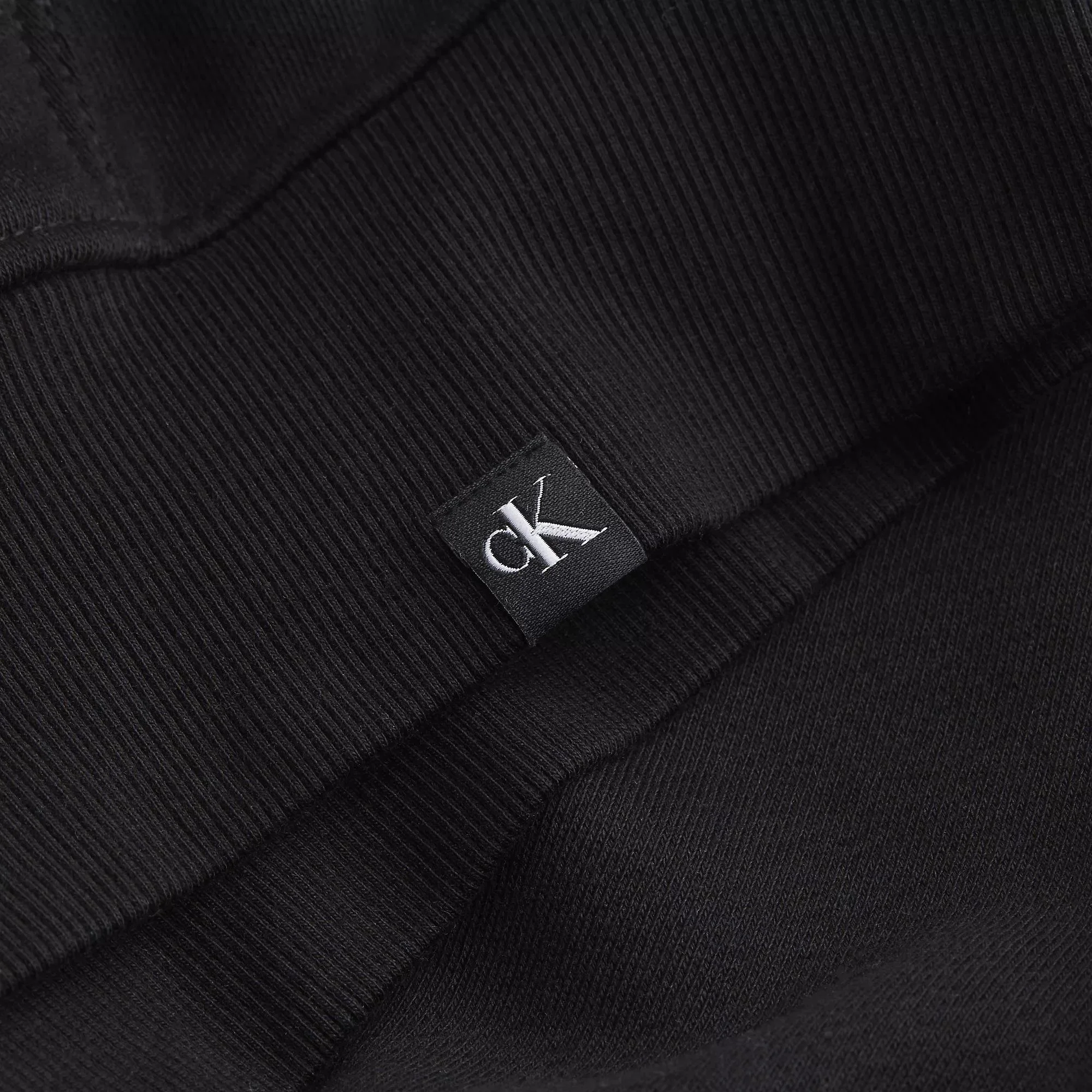 CALVIN KLEIN JEANS - CONTEMPORARY... CALVIN KLEIN JEANS - CONTEMPORARY...