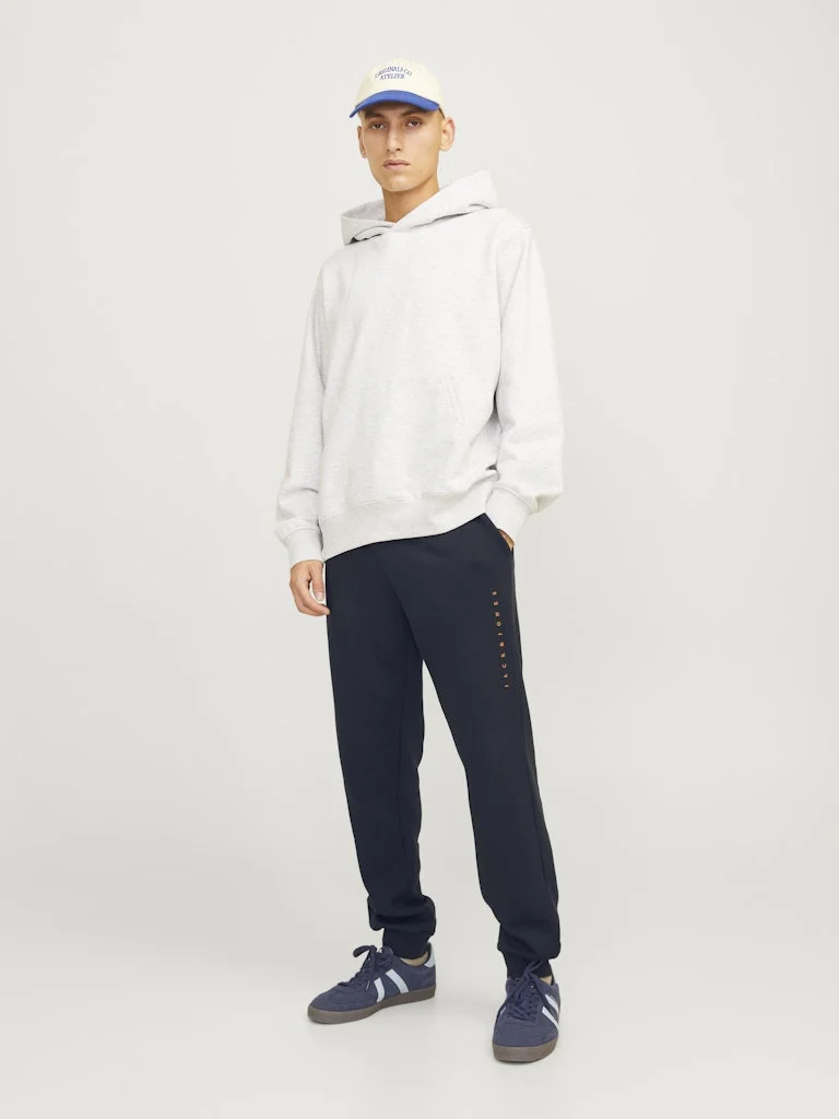 Jack&Jones - JPSTGORDON STAR JJ SWEAT... Jack&Jones - JPSTGORDON STAR JJ SWEAT...