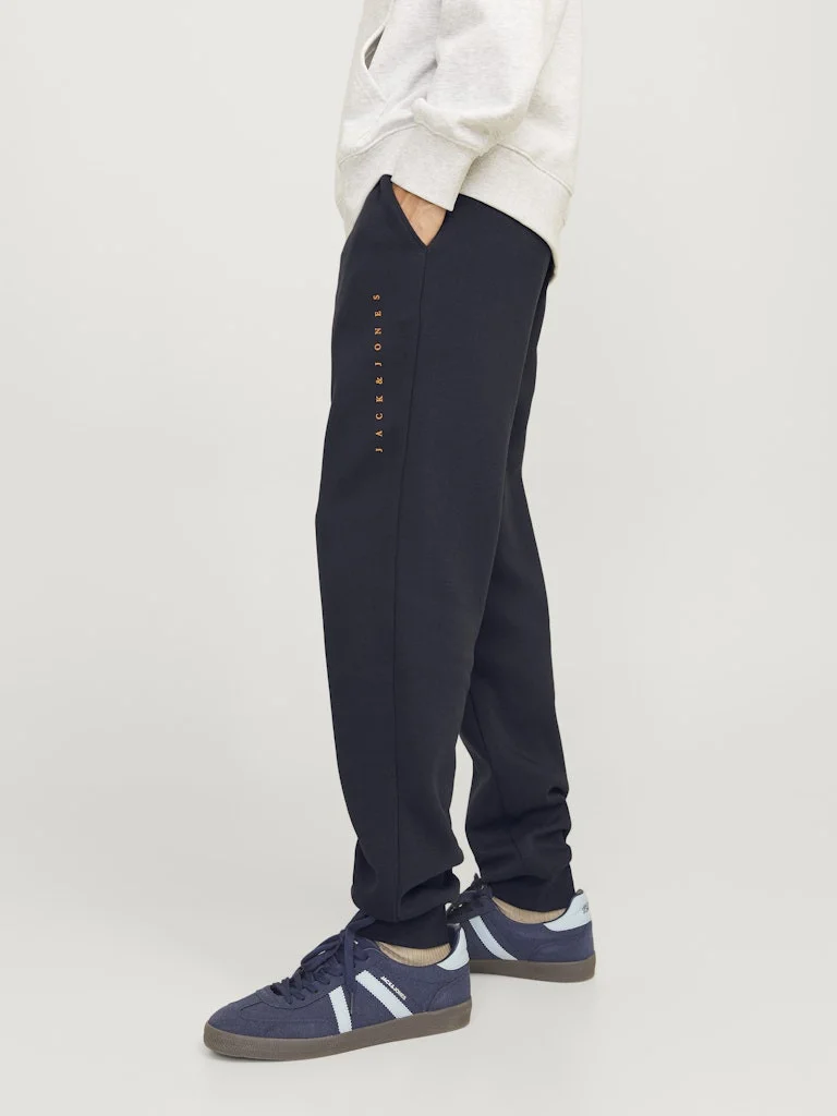 Jack&Jones - JPSTGORDON STAR JJ SWEAT... Jack&Jones - JPSTGORDON STAR JJ SWEAT...