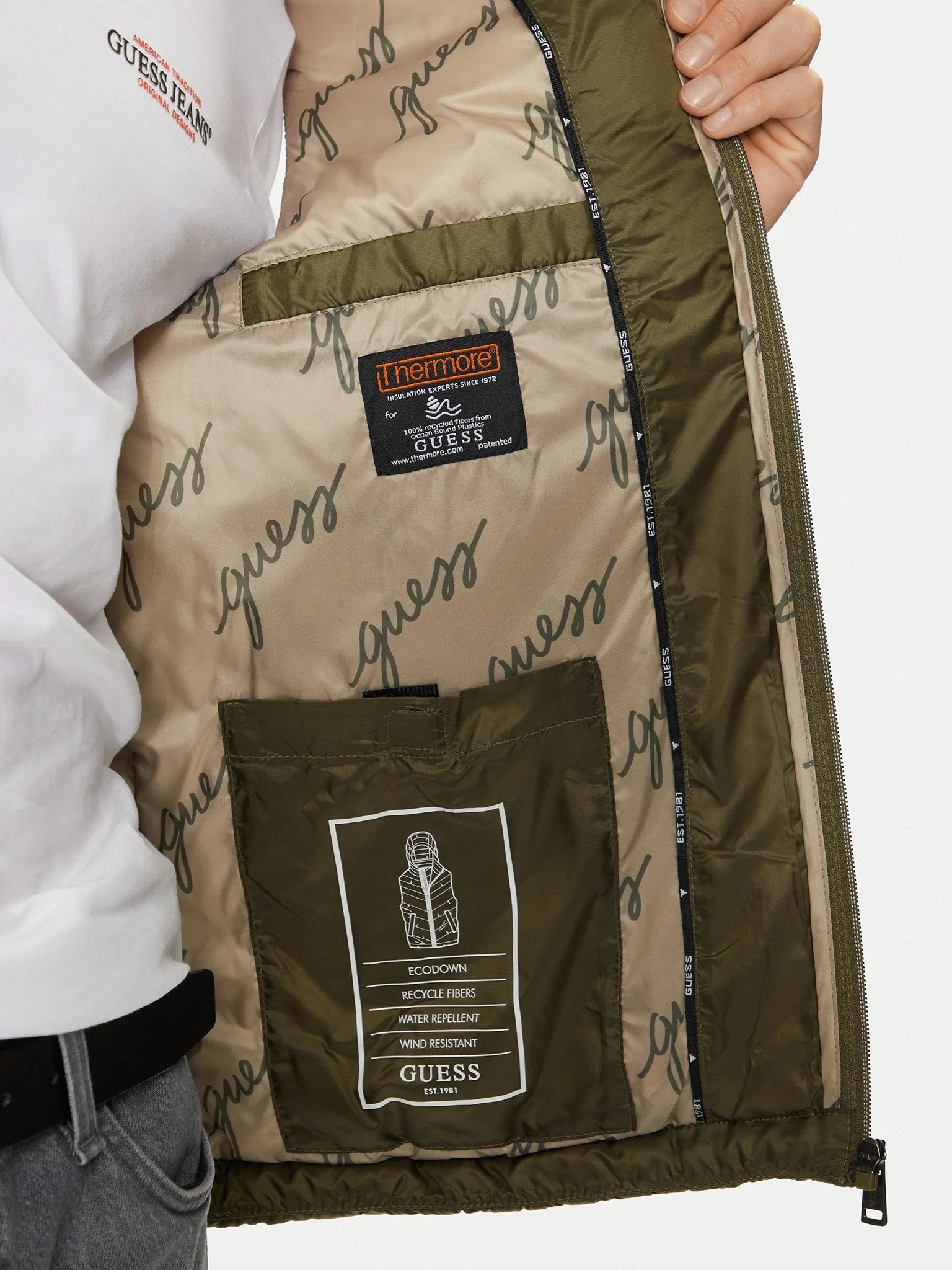 GUESS - SUPER LIGHT PUFFA VEST GUESS - SUPER LIGHT PUFFA VEST