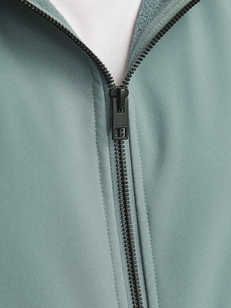 Jack & Jones - JJEBASIC SOFTSHELL... Jack & Jones - JJEBASIC SOFTSHELL...