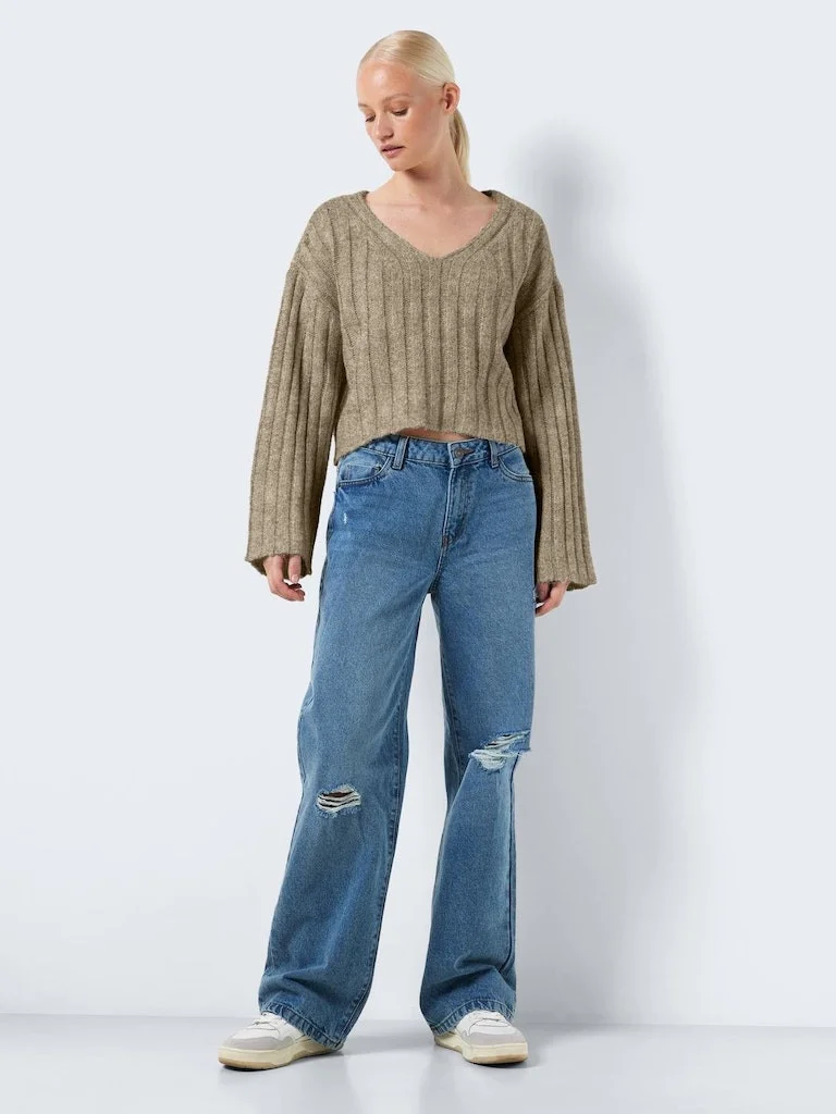 Noisy May - NMNINA L/S V-NECK CROP... Noisy May - NMNINA L/S V-NECK CROP...