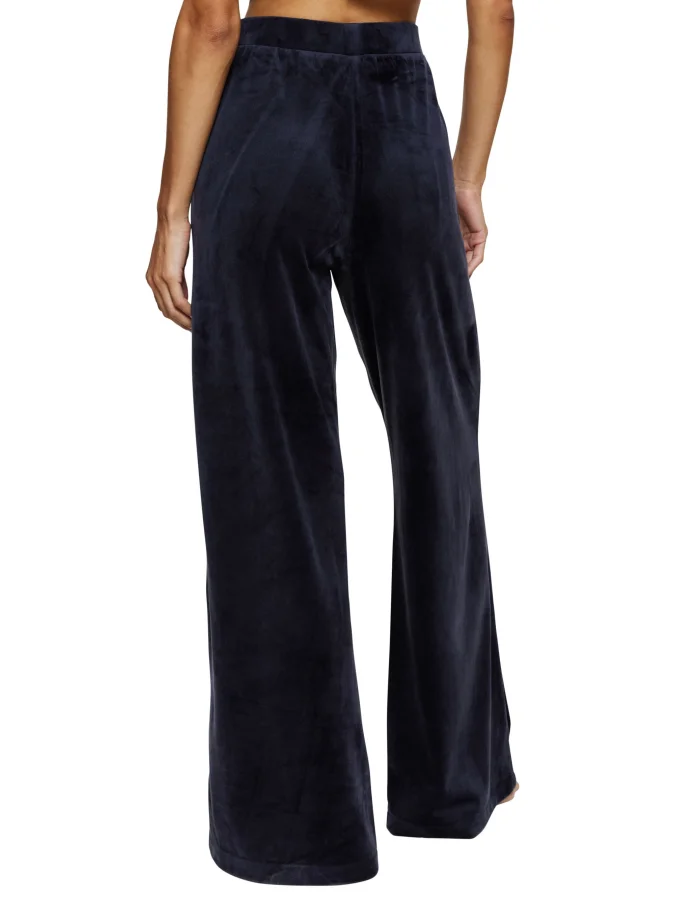 Triumph - Sensual Velour... 2