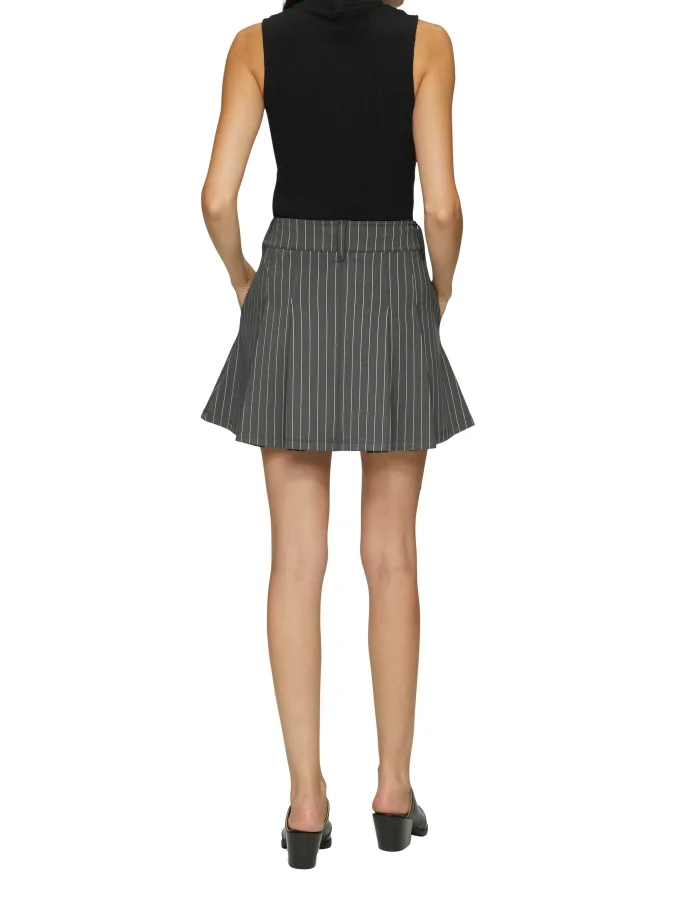 QS - Mini skirt 2